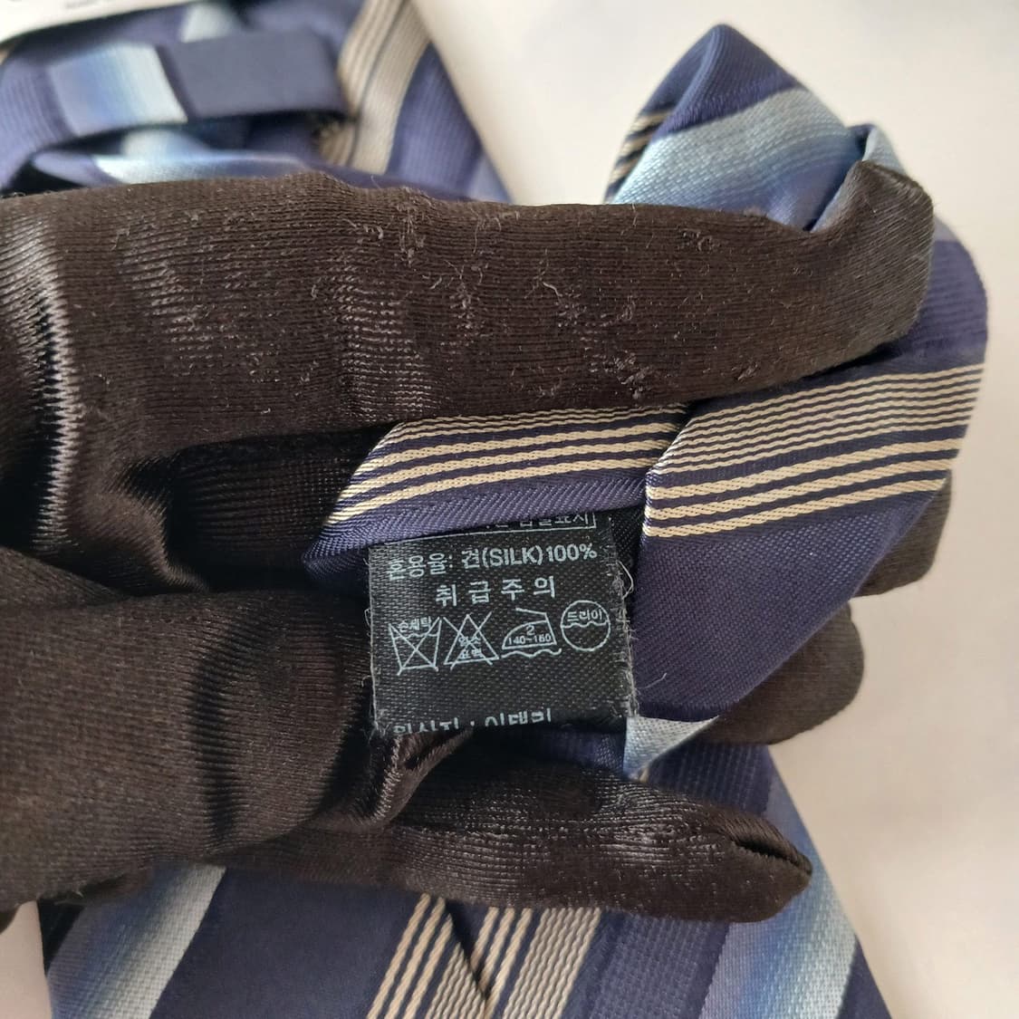 아르마니꼴레지오니 실크 레지멘탈 넥타이 8.5cm A+등급  A19071 상품이미지8