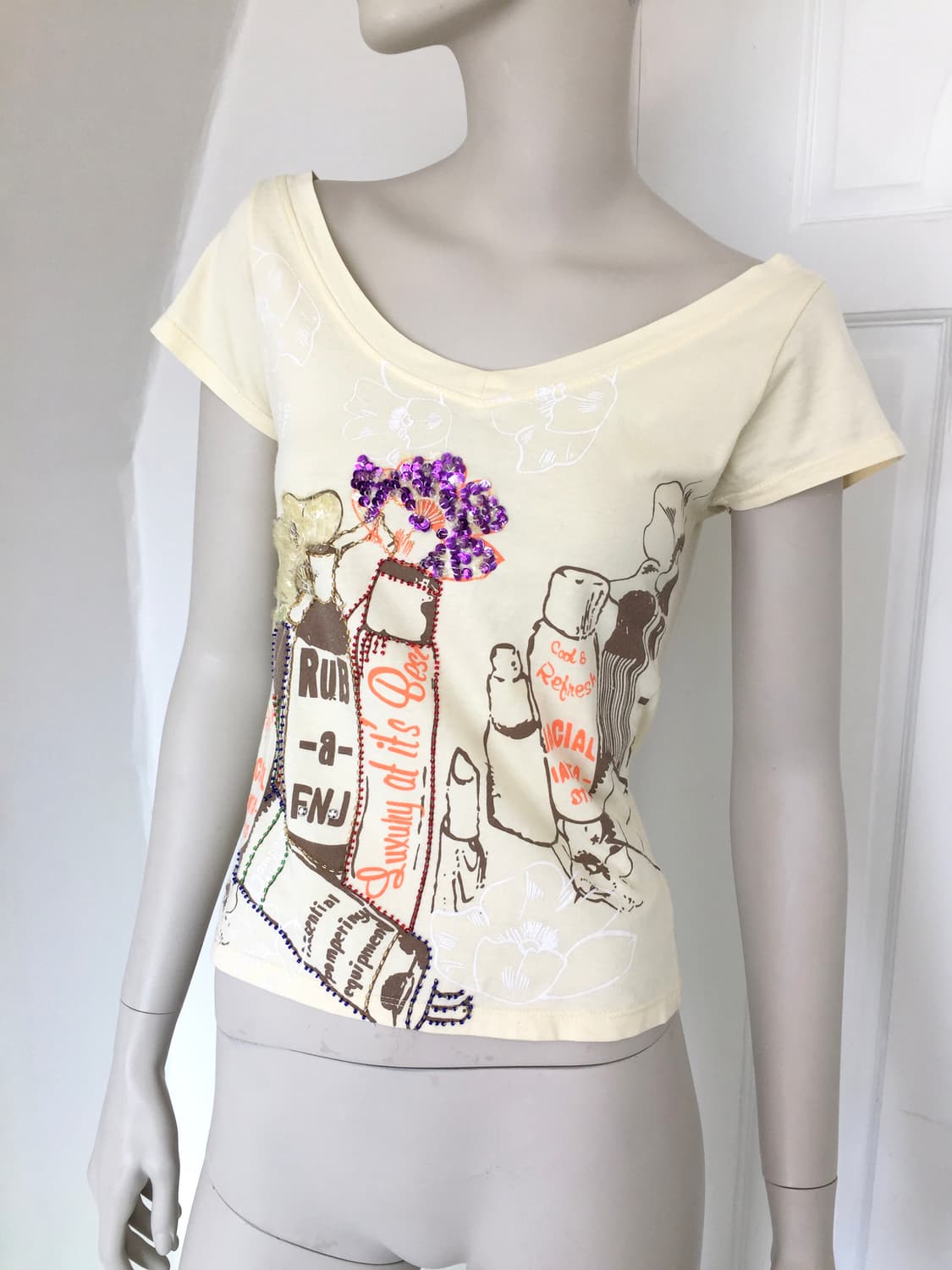 Cream Sequin Embellished Top 상품이미지2