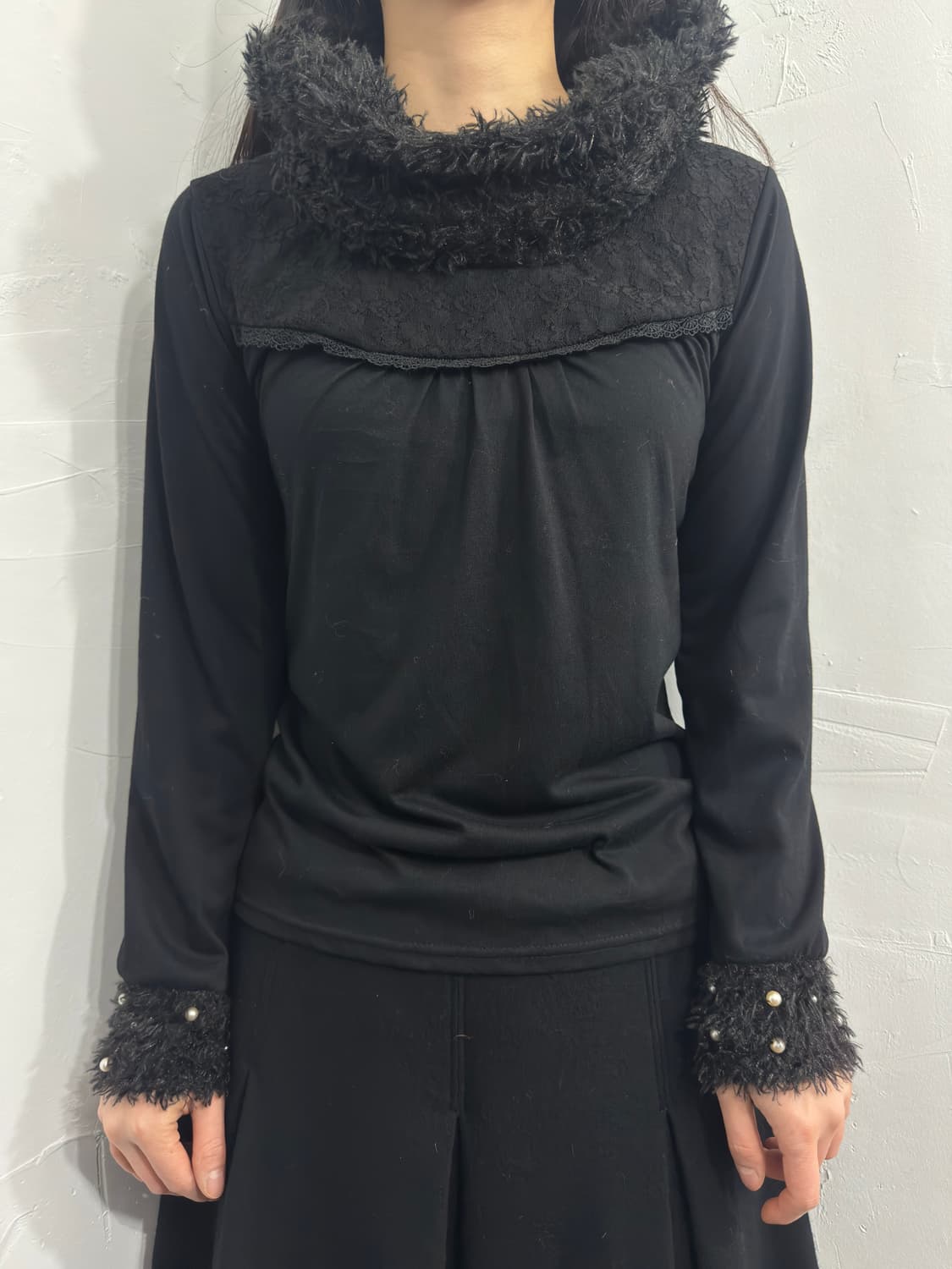 axes femme fur detail top 상품이미지1