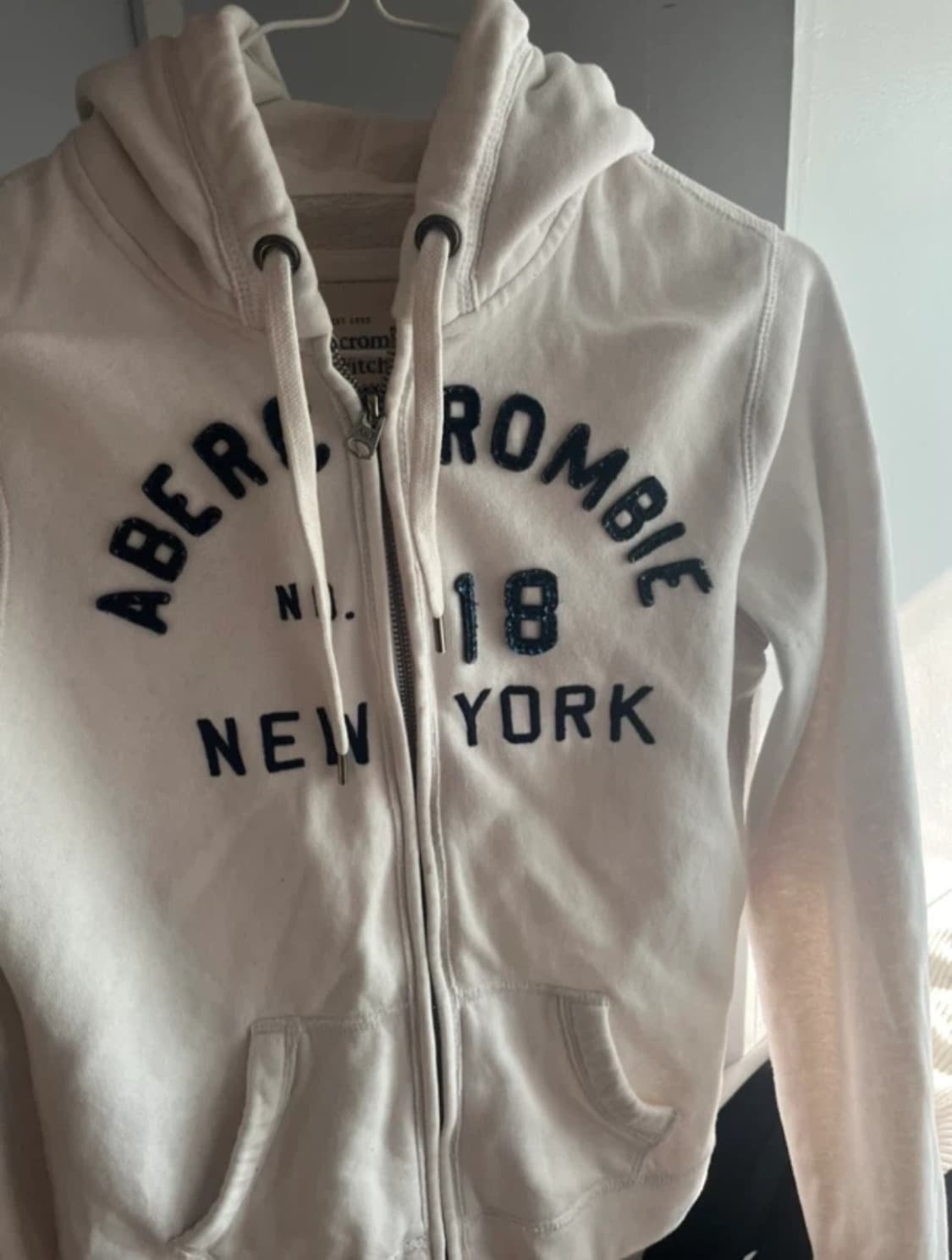 아베크롬비 화이트 슬림핏 딱붙핏 후드집업 상품이미지1