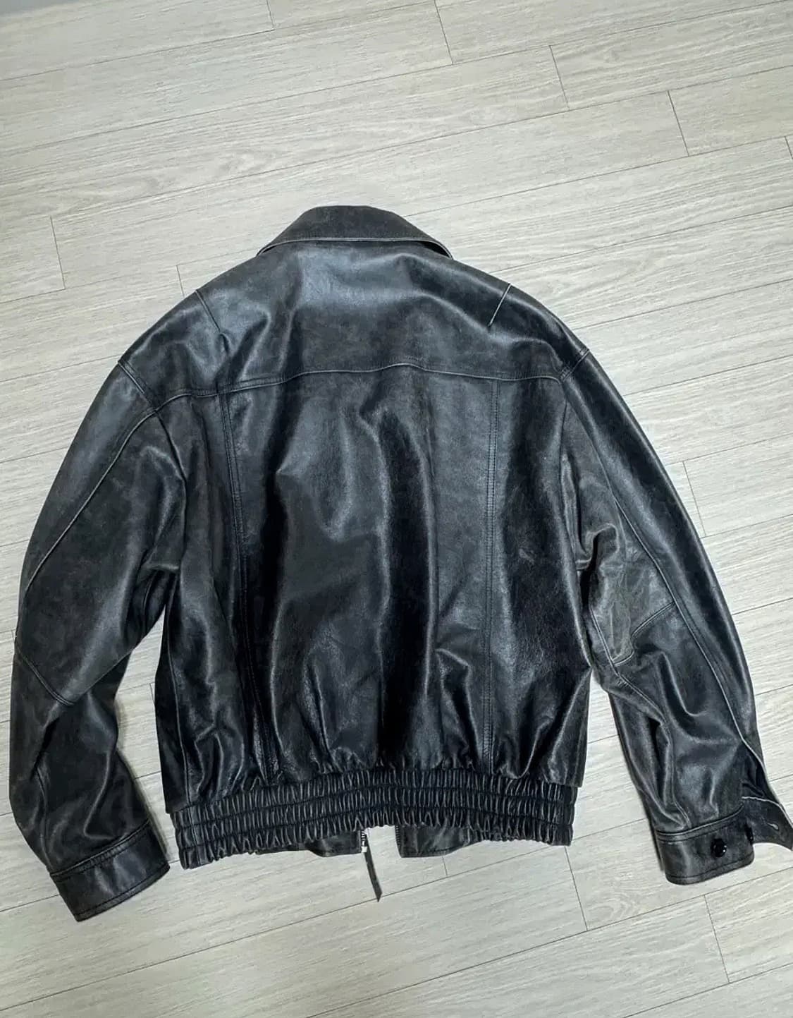 인사일런스 디스트레스드 레더자켓 판매 상품이미지2