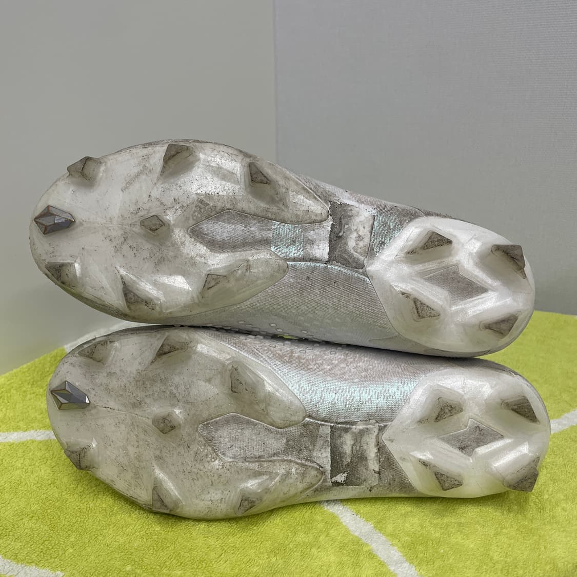 아디다스 프레데터 애큐러시.1 FG 265mm GW4570 상품이미지5