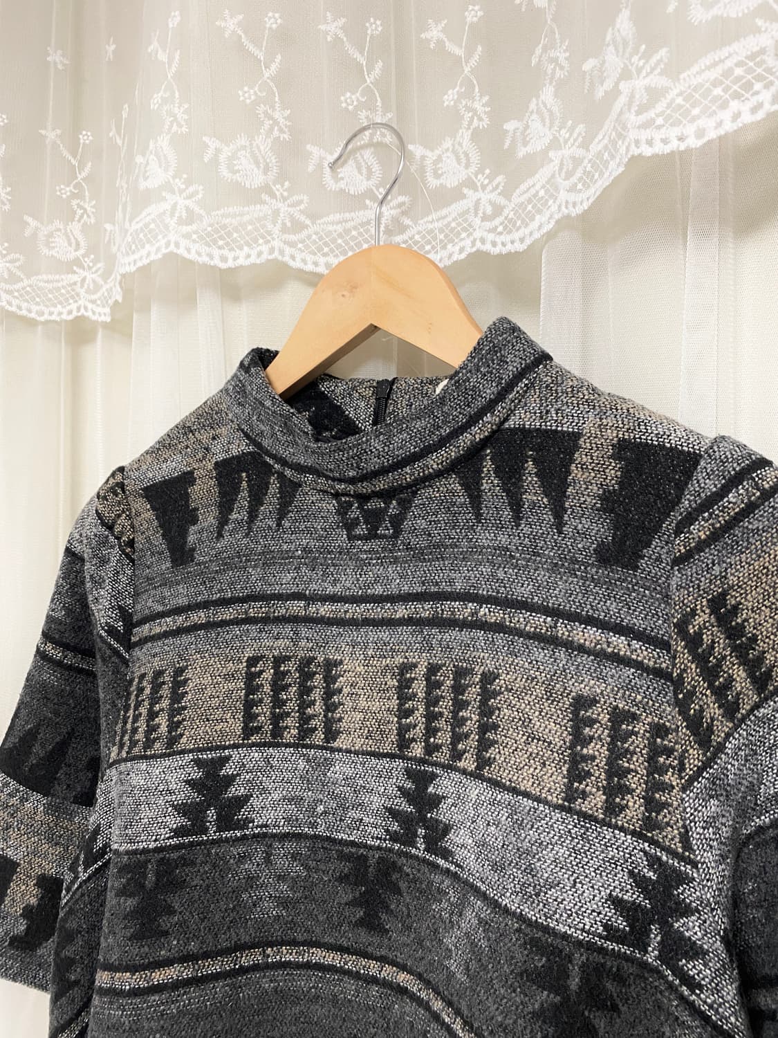 Gray High Neck Geometric Mini Dress 상품이미지3