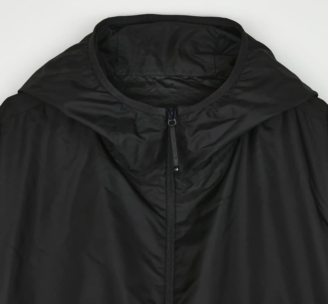 [S급] 몽클레르 알고비아 레인 자켓 블랙 판매합니다!!! 상품이미지4