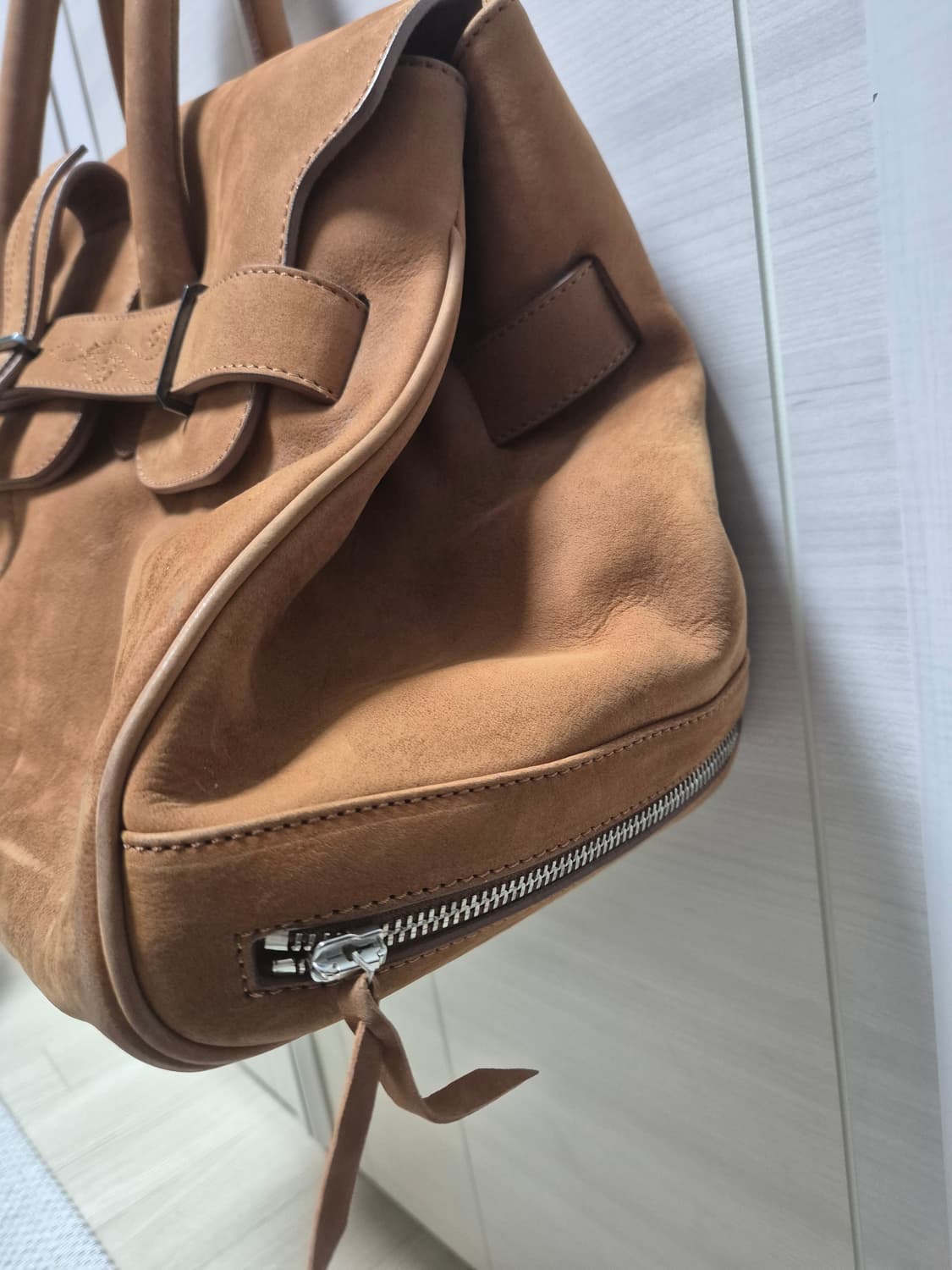 (정품)  골든구스 폴린 스퀘어 토트백 사첼 핸드백 가죽정품 골든구스 폴 상품이미지3