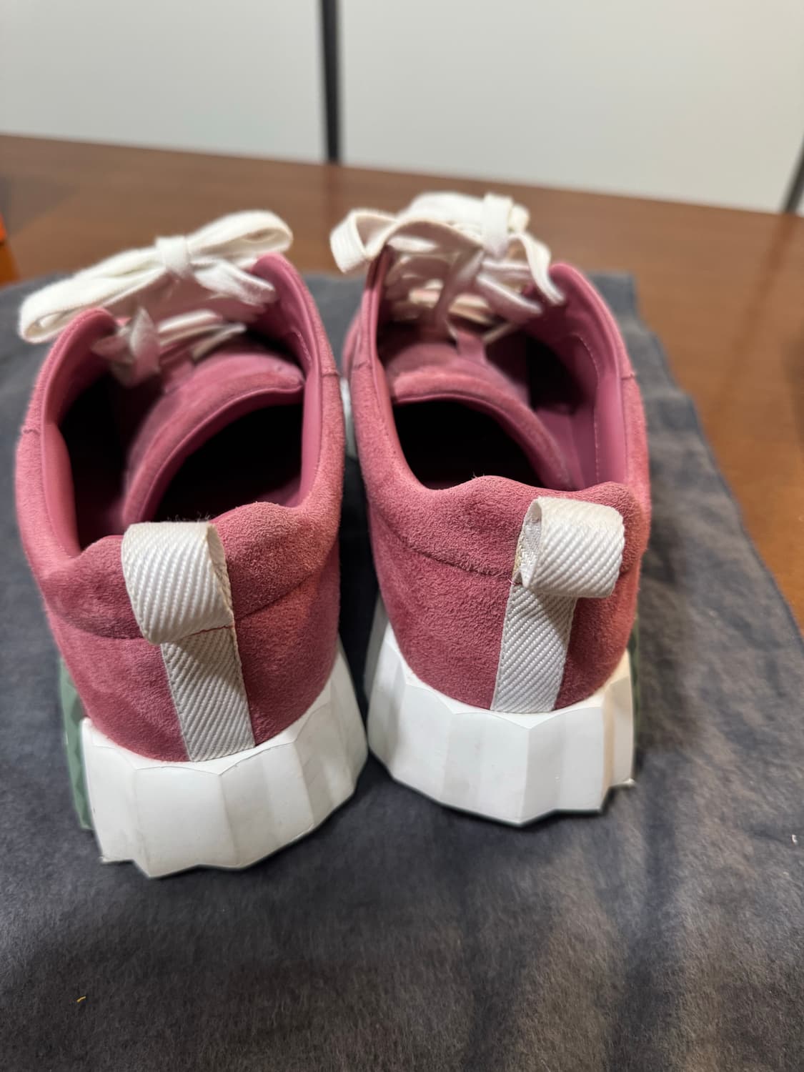 에르메스 바운싱 스니커즈 37.5 상품이미지6