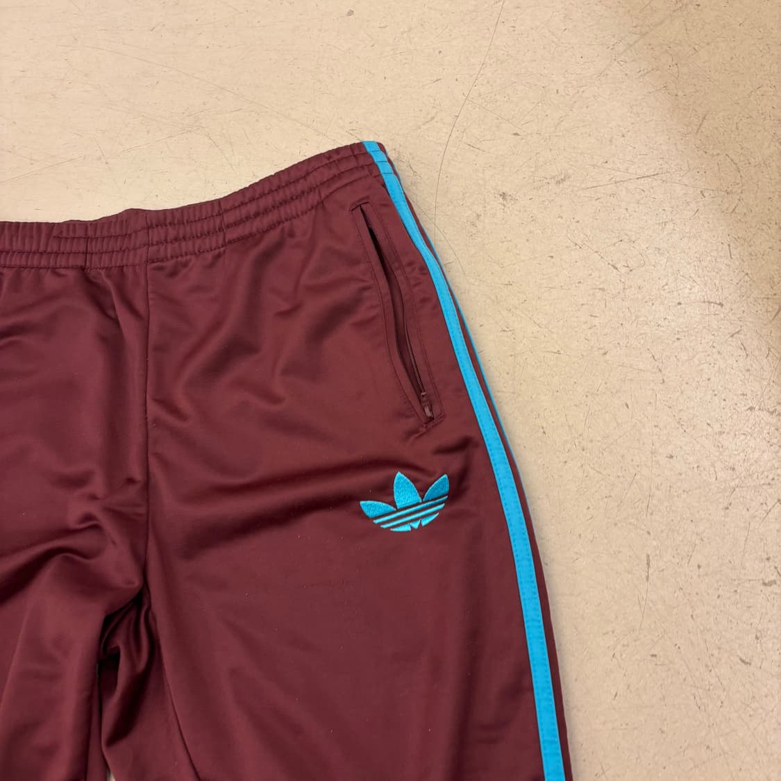 아디다스 파이어버드 버건디 트랙팬츠 상품이미지2