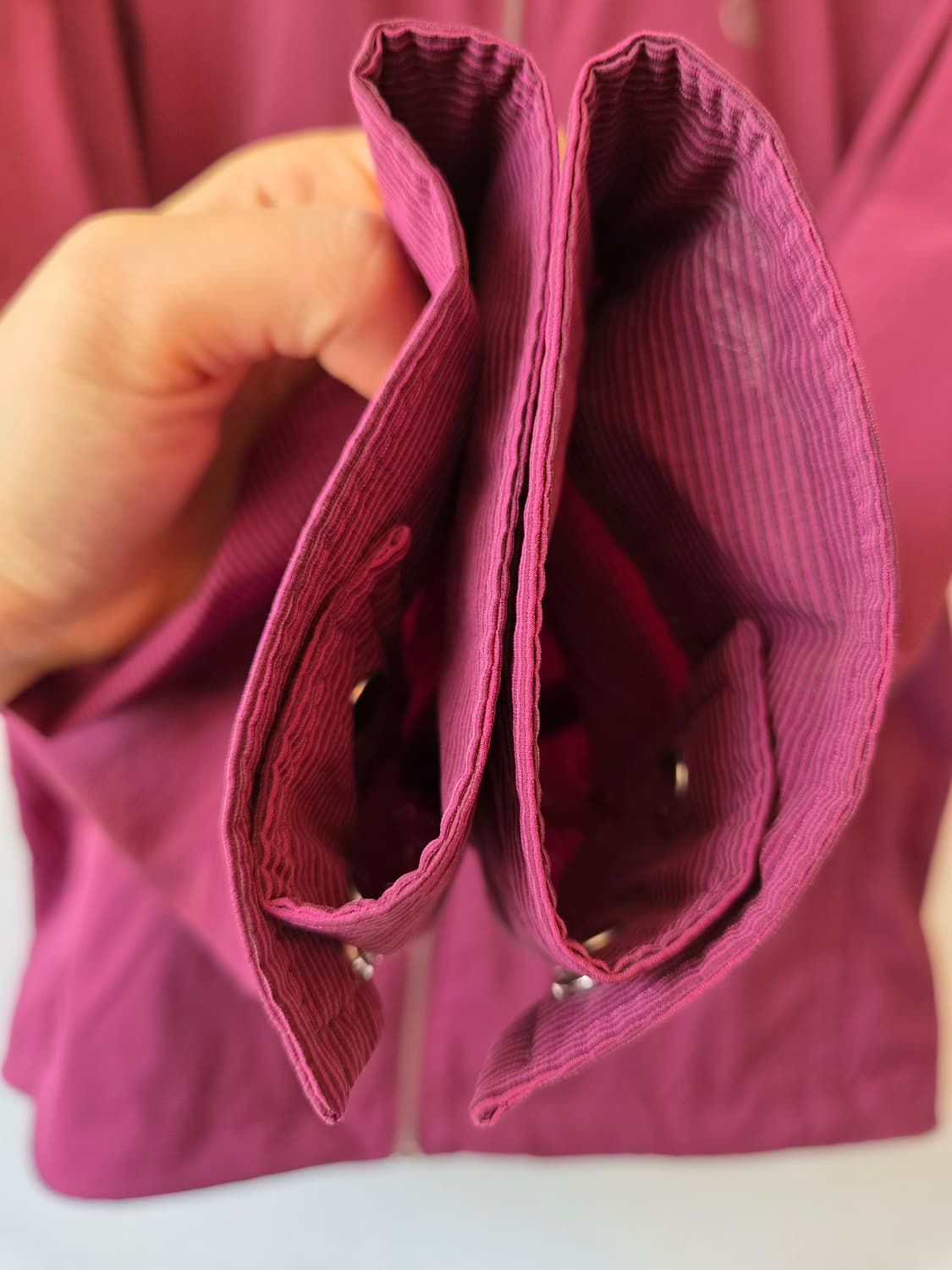 보그너  하프넥 잔스트라이프 바람막이점퍼
 상품이미지5