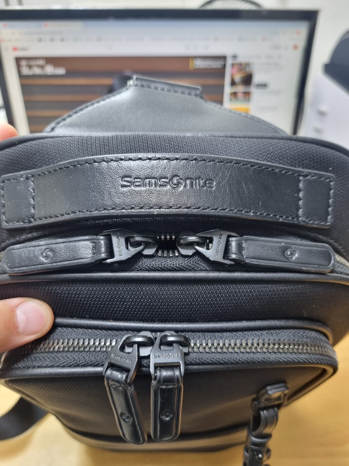 샘소나이트 벤슨 슬링백 상품이미지4