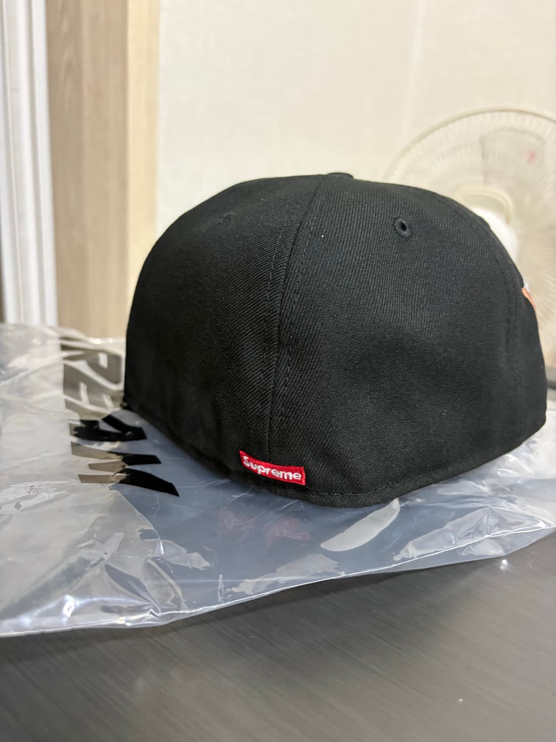 슈프림 리퍼 S 로고 뉴에라 블랙 - 25FW 712(59.6cm) 상품이미지3