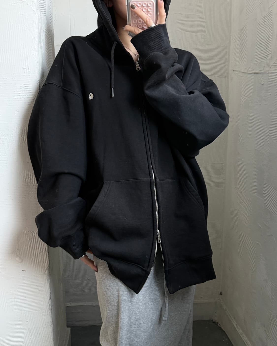 Carhartt 칼하트 블랙컬러 후디드 메디슨 자켓 상품이미지2