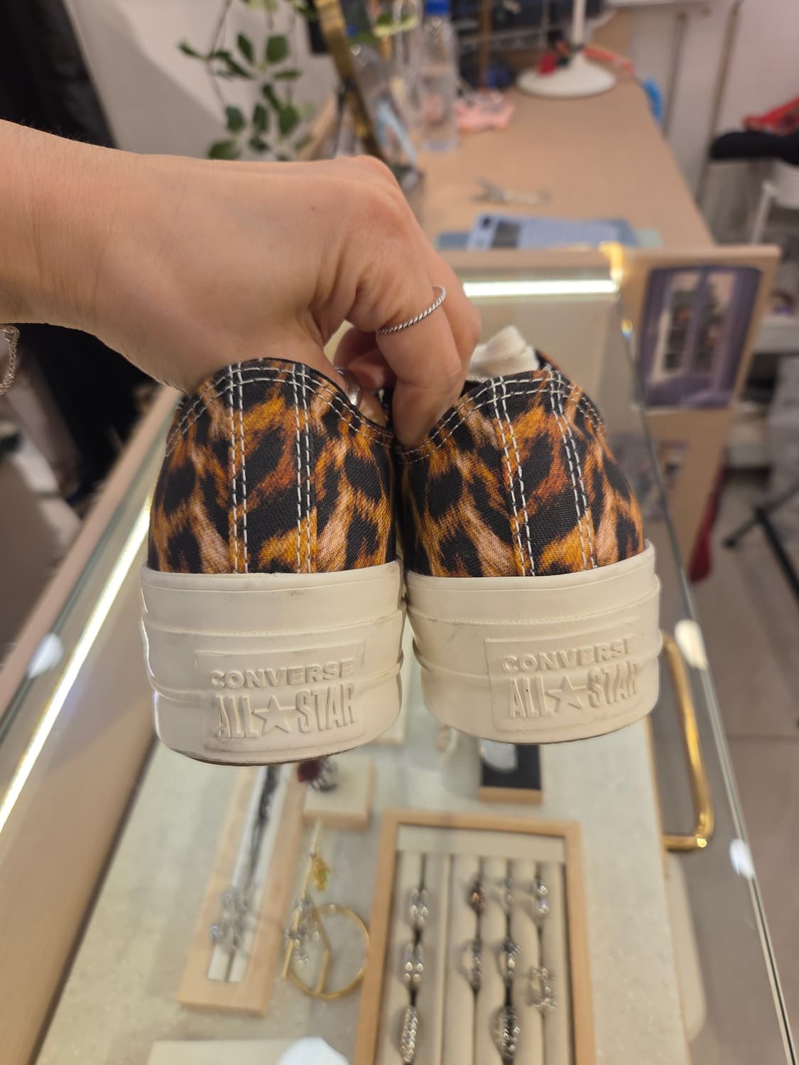 컨버스 레오파드  호피 플랫폼 스니커즈 상품이미지3