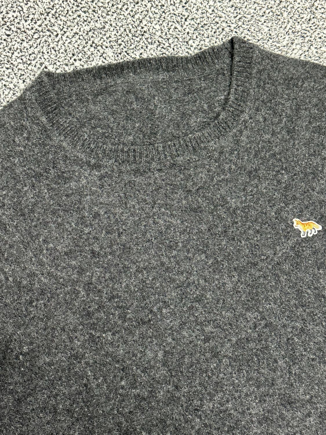 메종키츠네 최신형 폭스로고 니트 상품이미지2