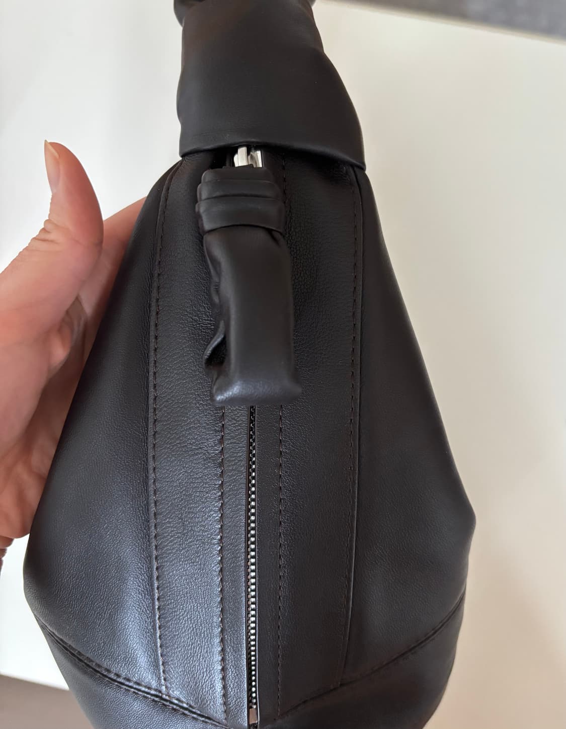 르메르 포춘백 라지 다크초코 상품이미지6