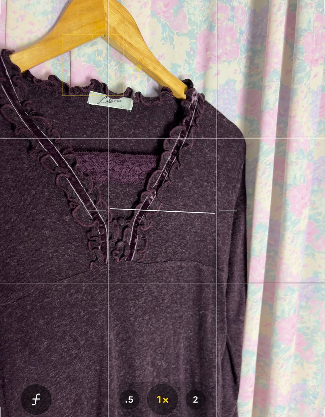 자주 프릴 넥라인 티셔츠 상품이미지10