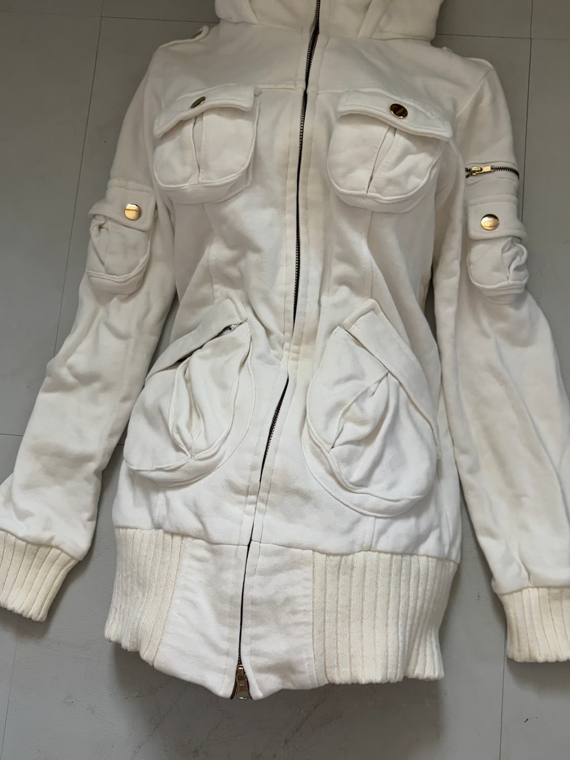 • Ivory Cargo Pocket Hooded Zip-Up 상품이미지5