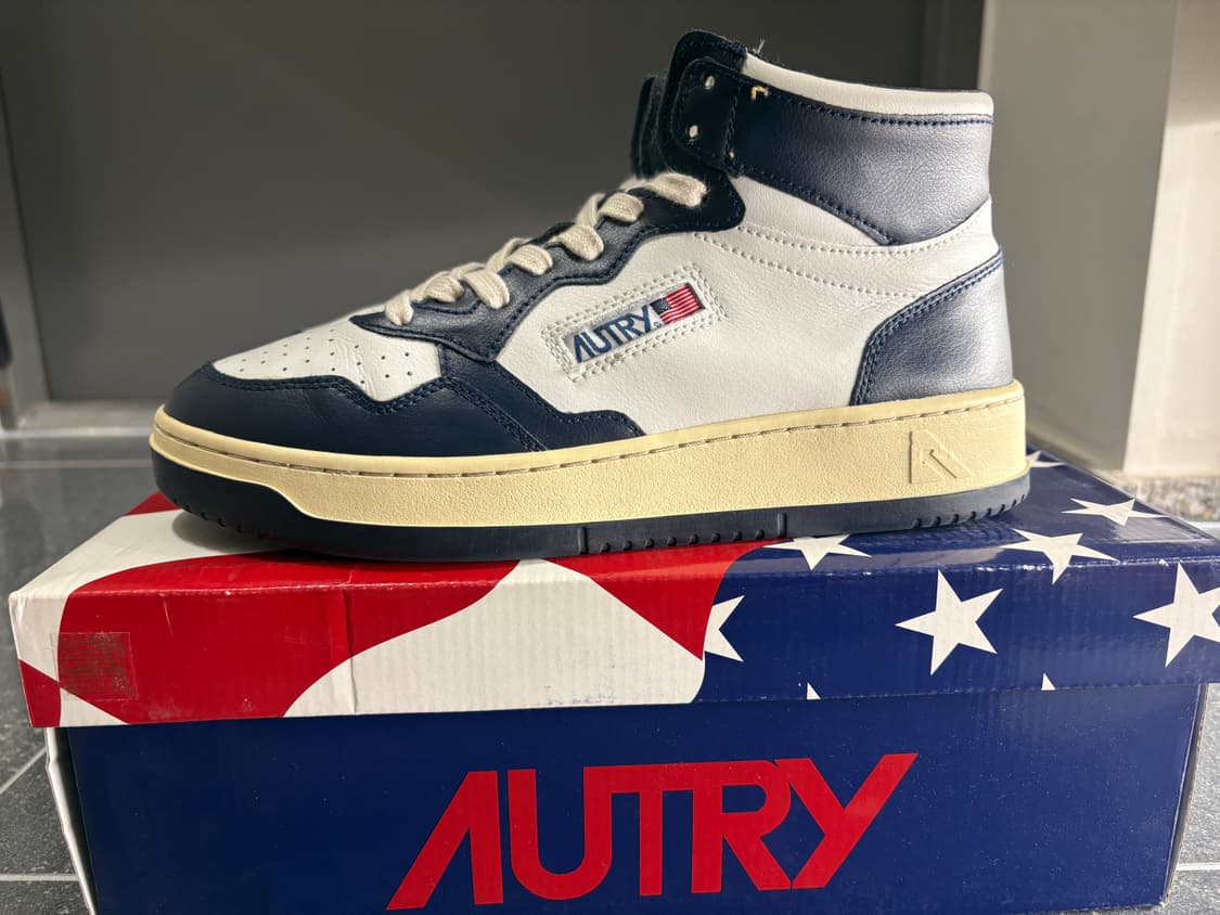 오트리 메달리스트 미드 남성용 네이비+화이트 상품이미지3