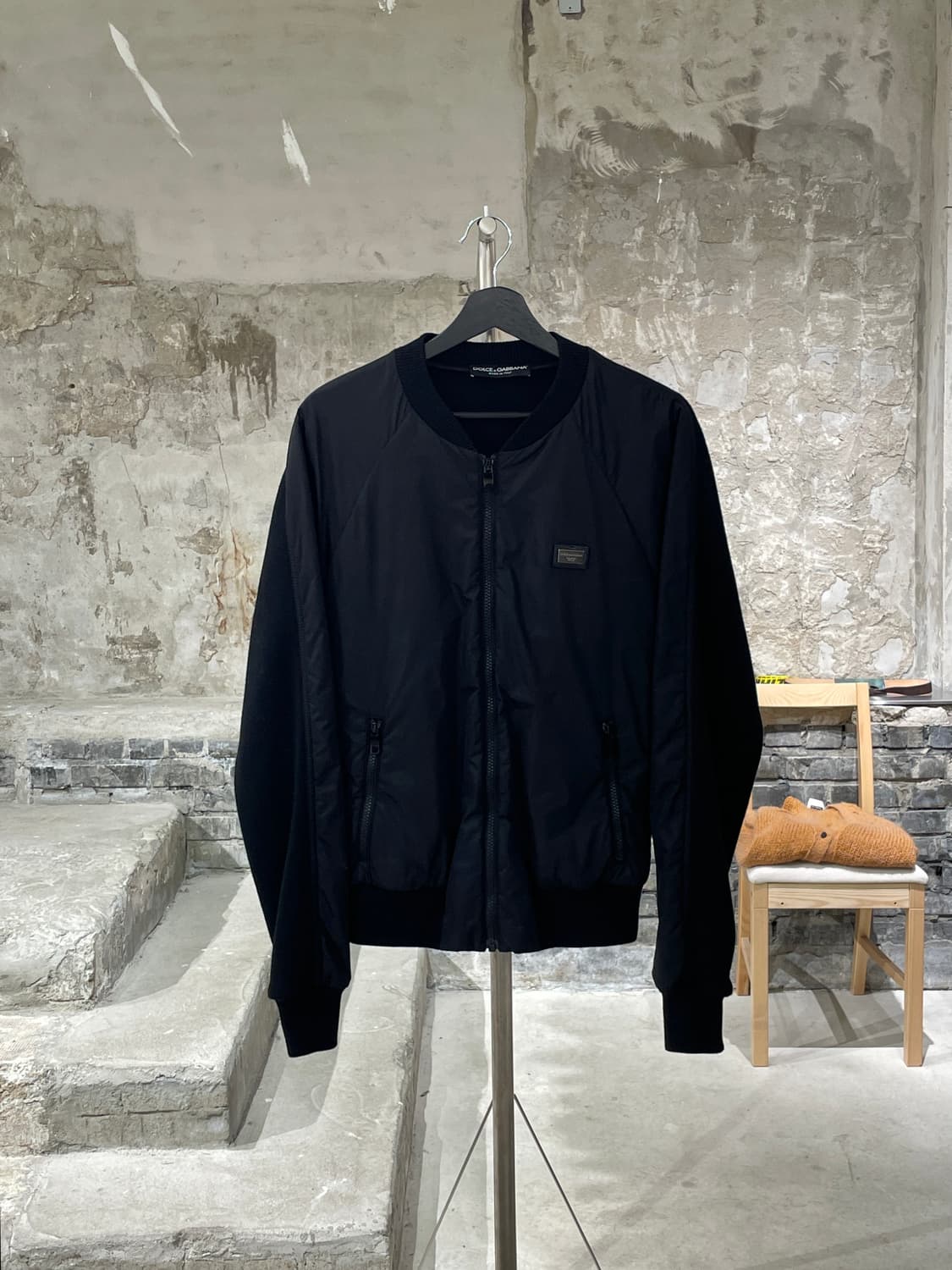 돌체 앤 가바나 블랙 나일론 봄버 자켓 상품이미지1