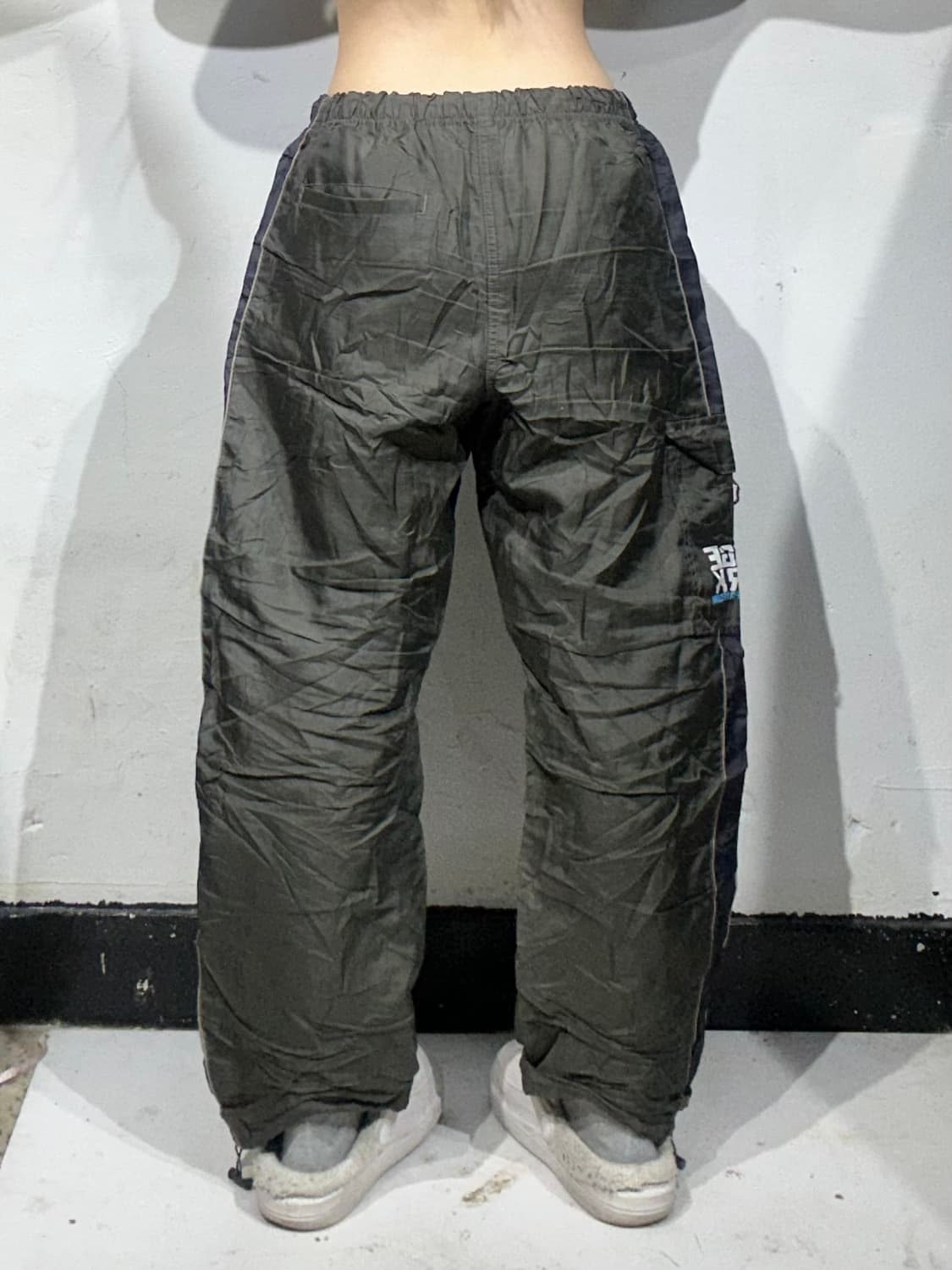 일본 빈티지 카키 블랙 사이드 라인 와이드 포켓 카고 팬츠 상품이미지3