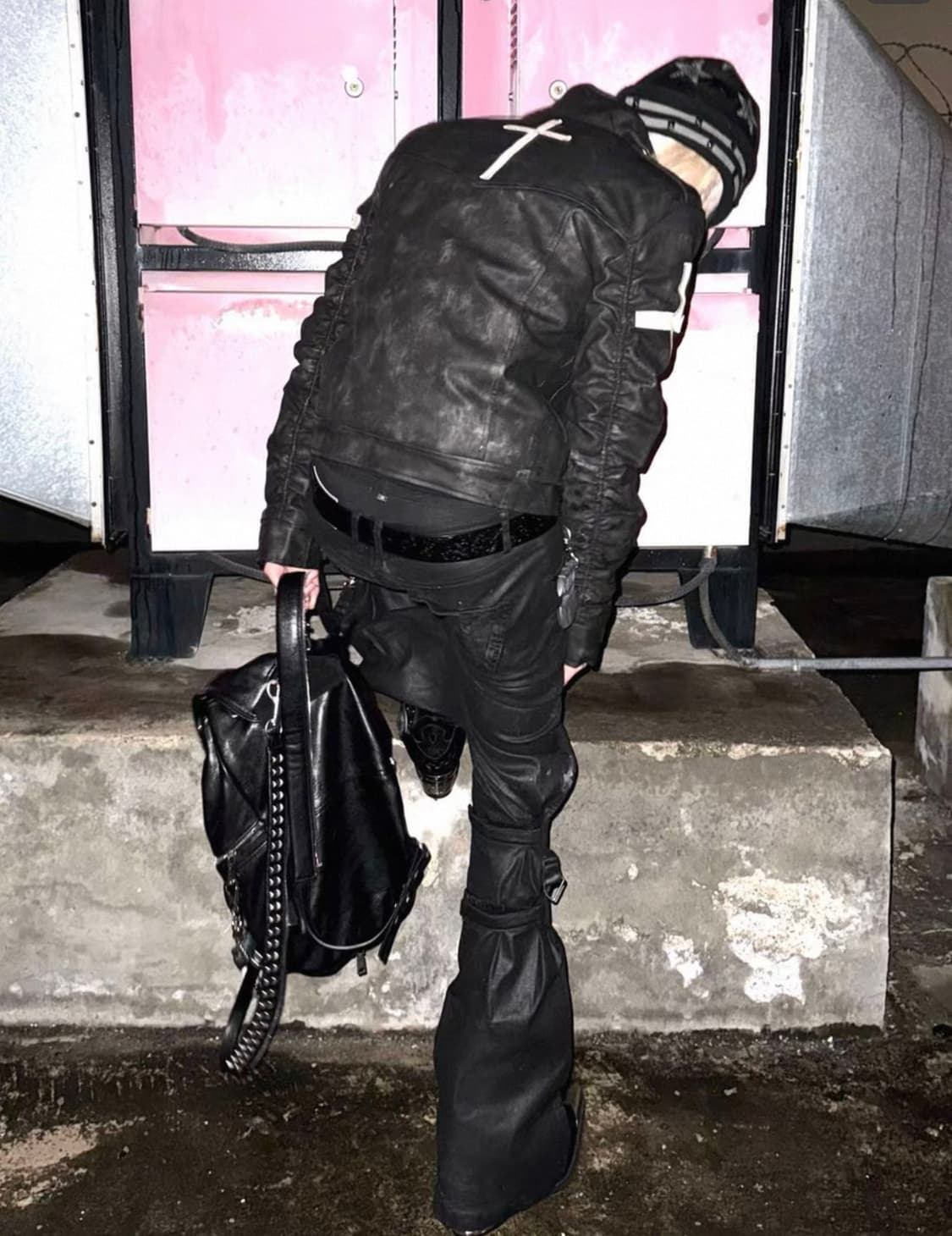 Gothic Cross Cropped Leather Jacket 상품이미지4