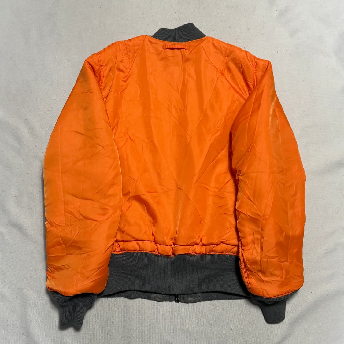 S 알파인더스트리 리버시블 ma-1 그레이 항공  자켓 상품이미지5