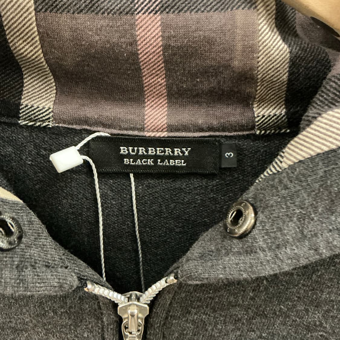 버버리 블랙라벨 후드집업 상품이미지2