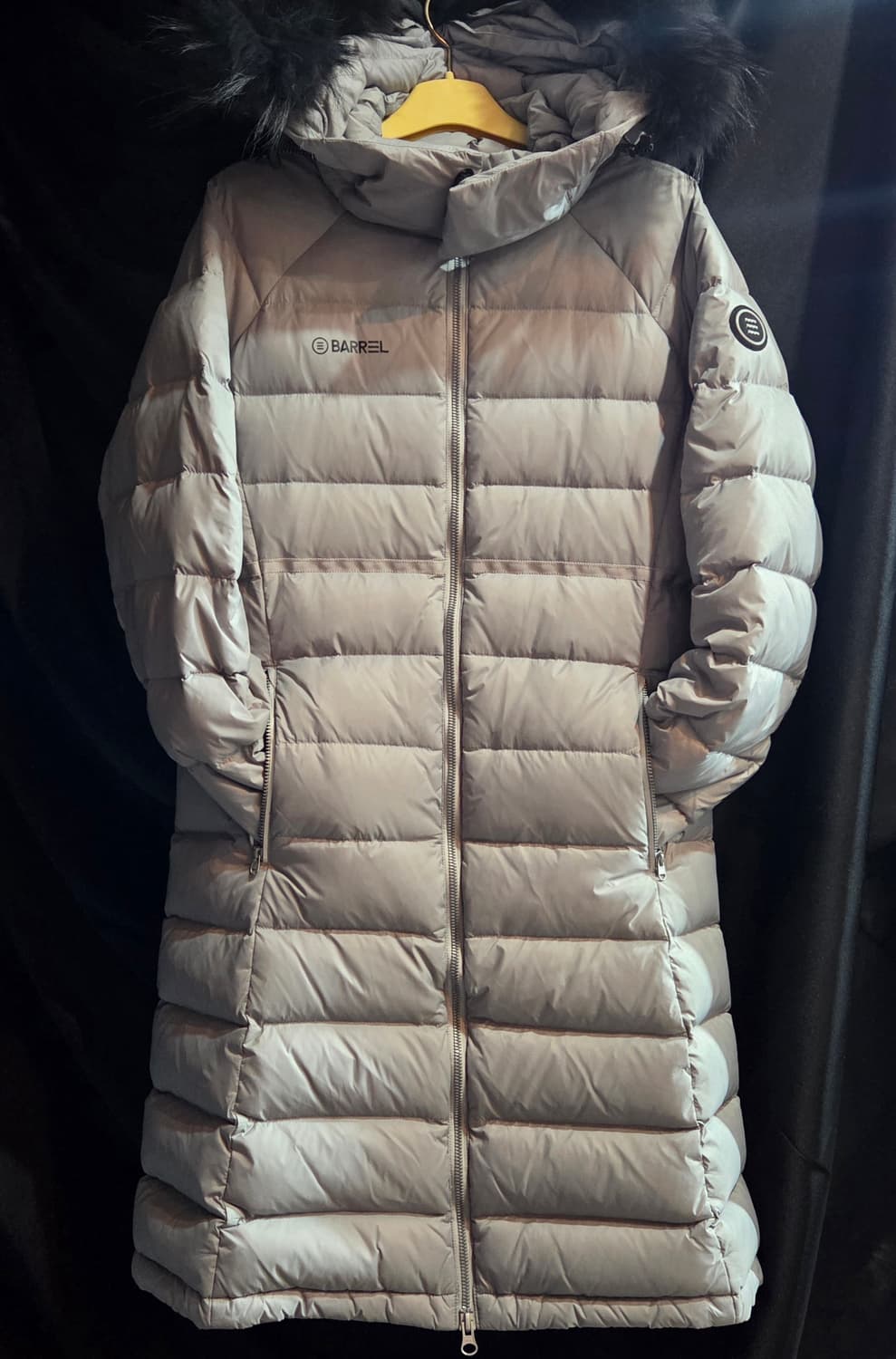 배럴 덕다운 후드 롱 패딩 상품이미지1