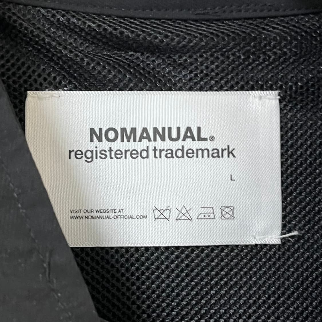 L 노매뉴얼 백프린팅 피쉬테일 파카 상품이미지3