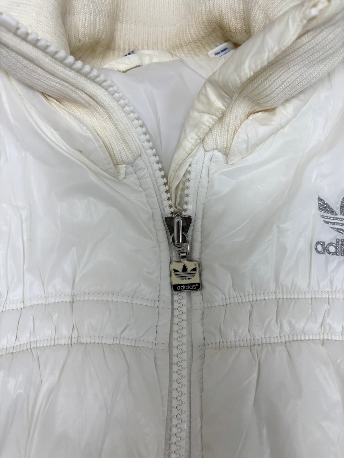 “ADIDAS” Silver Logo White Vest Padding 상품이미지4