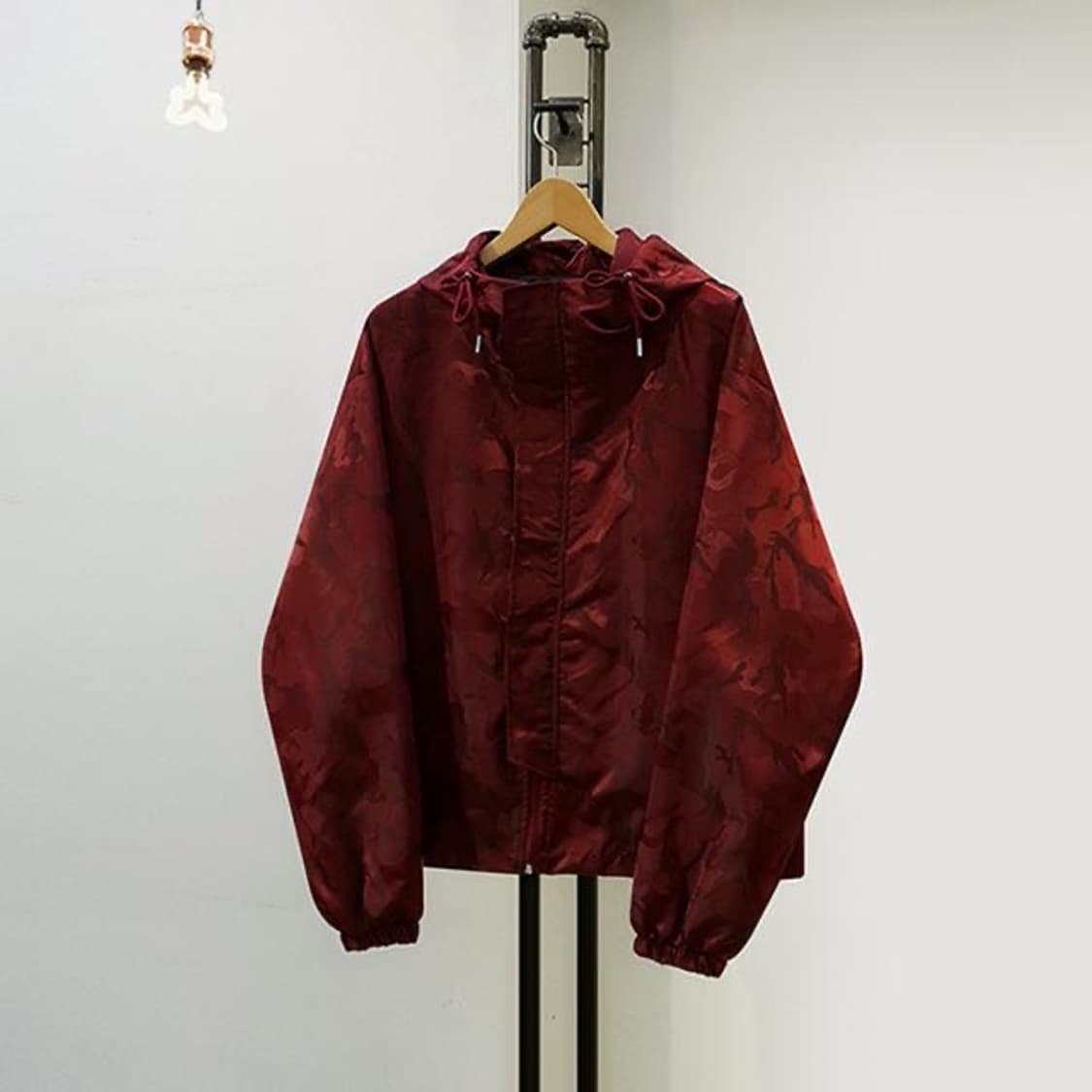 버건디 카모 바람막이 상품이미지1