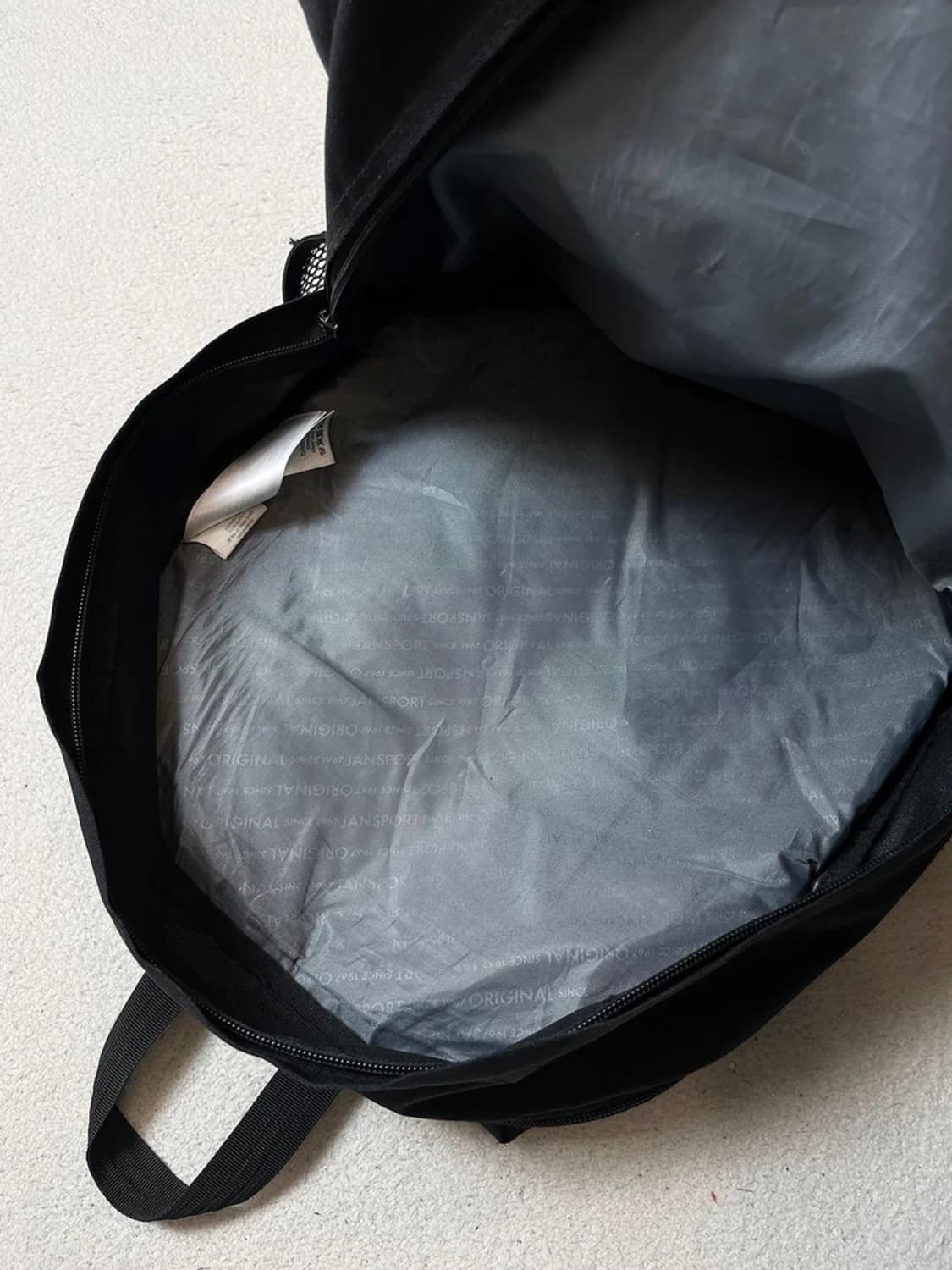 잔스포츠 빈티지 빅캠퍼스 블랙 백팩 Q1253 상품이미지7