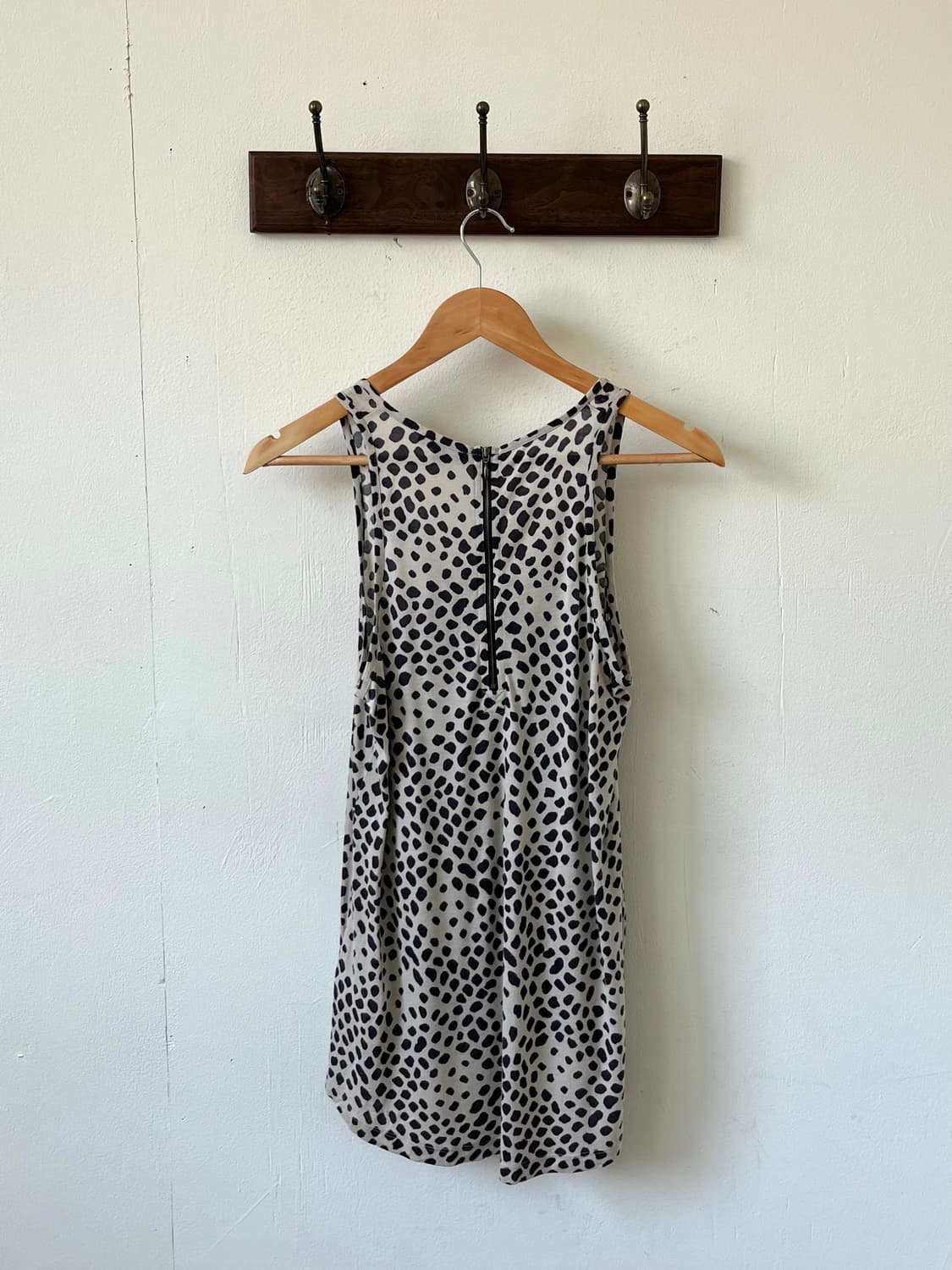 theory 레오파드 베스트 상품이미지2