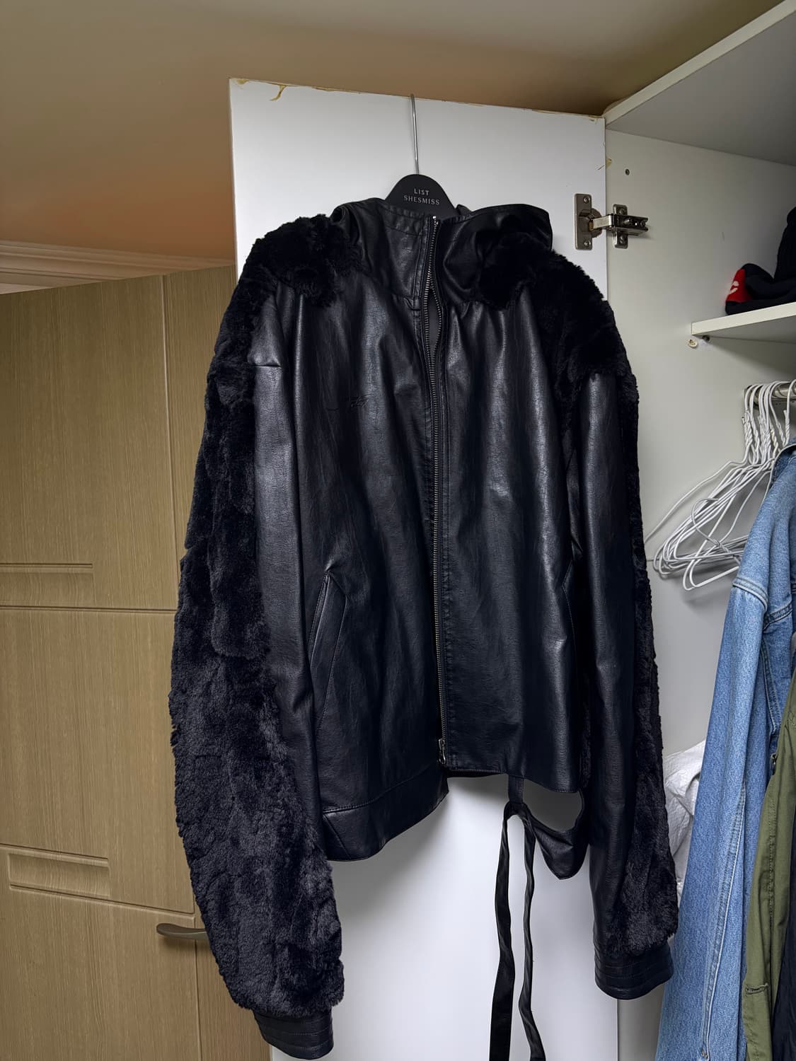 에이시넥틱스 aesynctx faux fur 가죽후드집업 상품이미지1