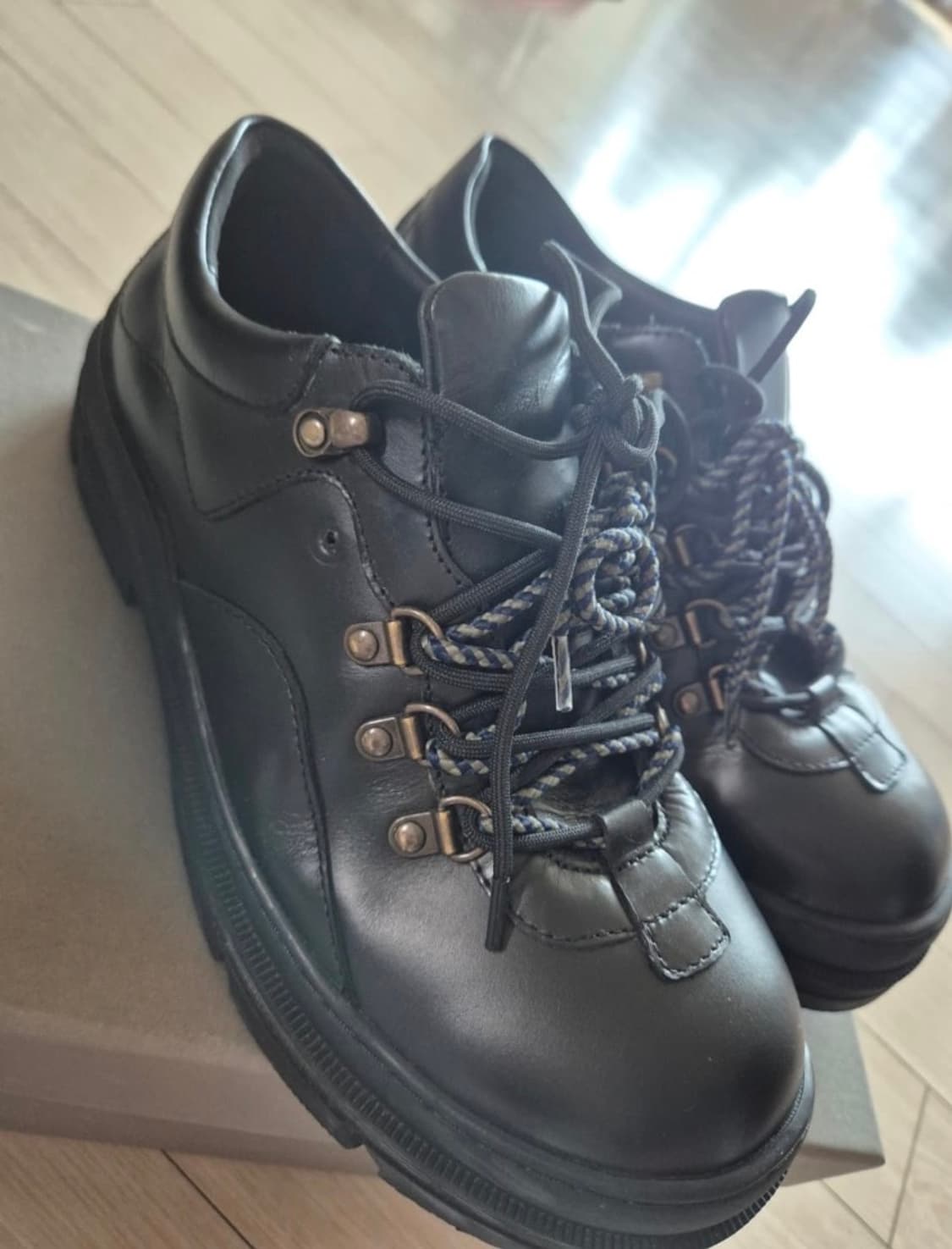 로맨틱무브 스모크 하이킹슈즈 42사이즈 상품이미지2