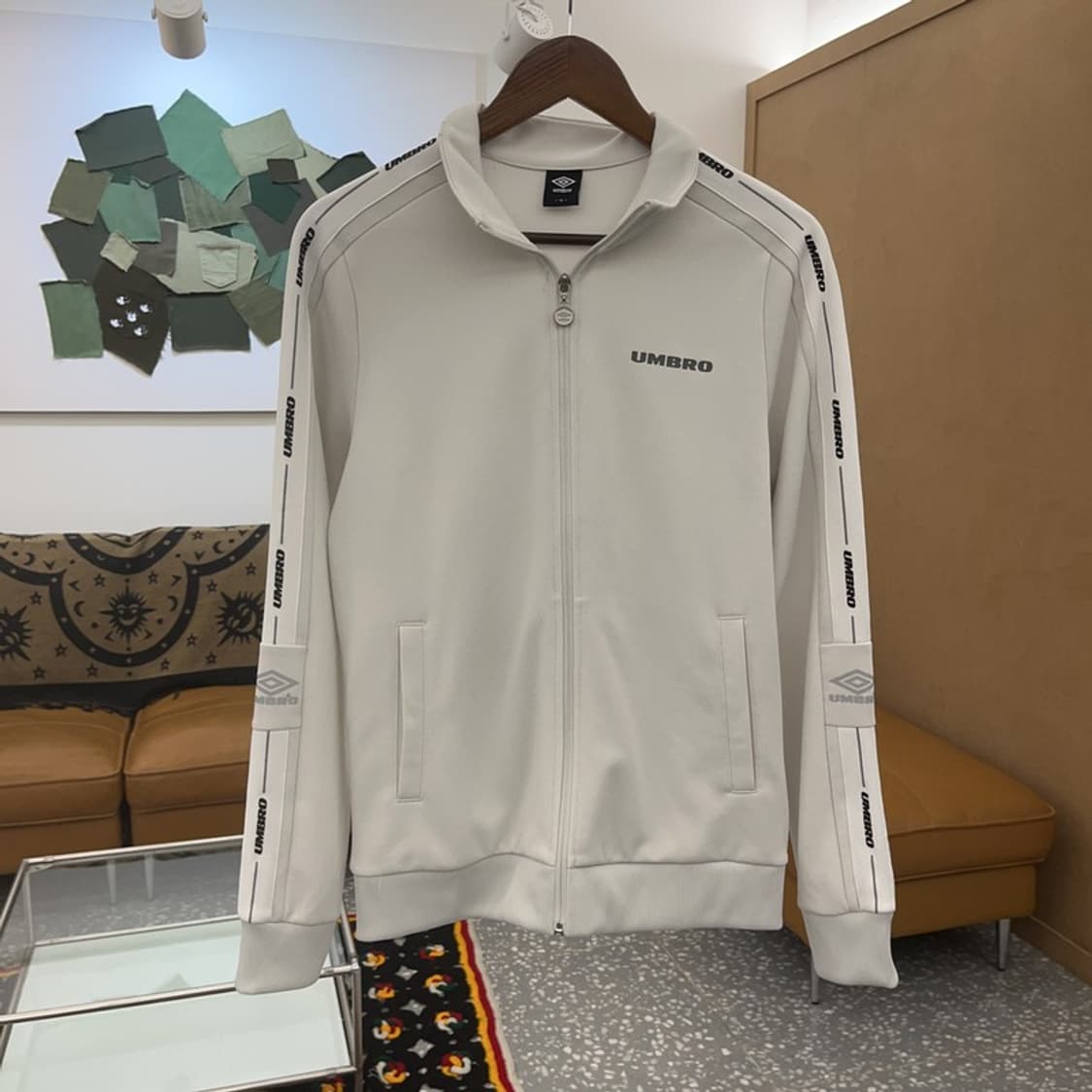 엄브로 유니크 사이드라인 화이트 트랙탑 져지 집업 95 C07307 상품이미지3