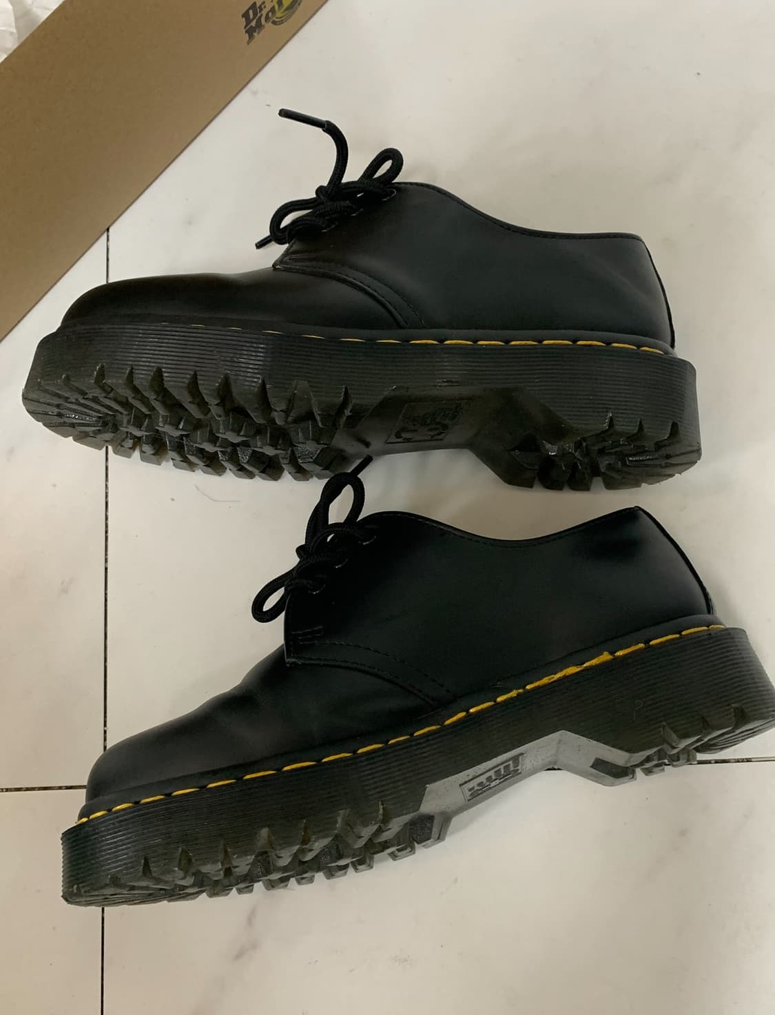 닥터마틴 1461 3홀 벡스 230 UK4 상품이미지5