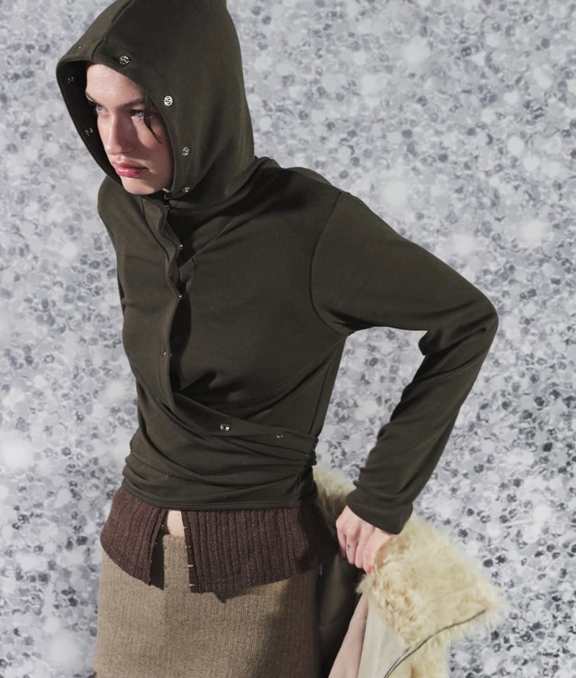 CERRIC 세릭 wrap hood cardigan-khaki 상품이미지4
