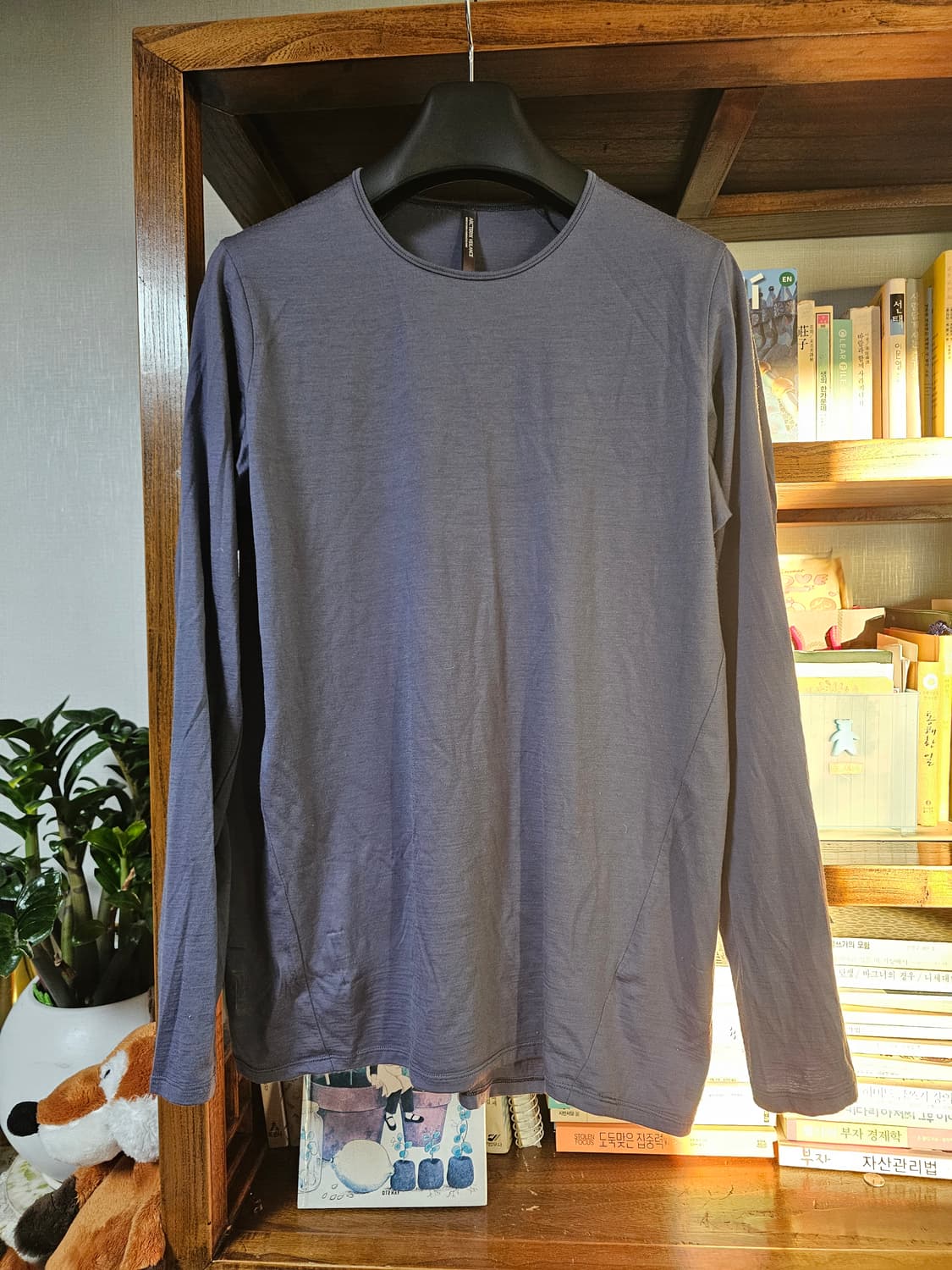 원가 31만(새제품)아크테릭스 상위 브랜드 베일런스 Veilance 긴팔 상품이미지1