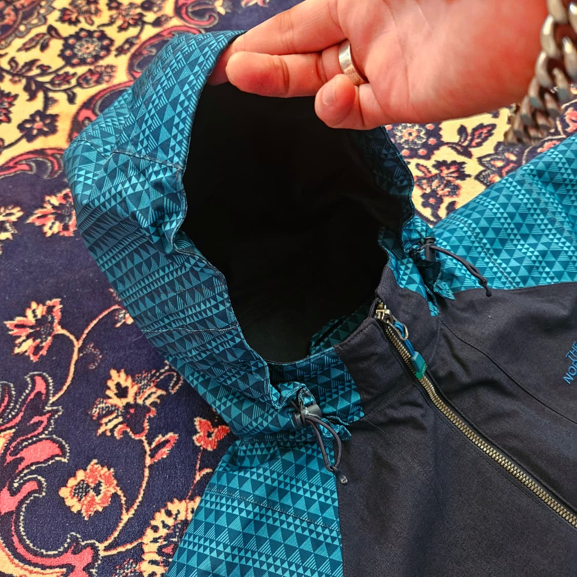 노스페이스 블루 에스닉 블럭 바람막이 자켓 L size(100-105) 상품이미지4