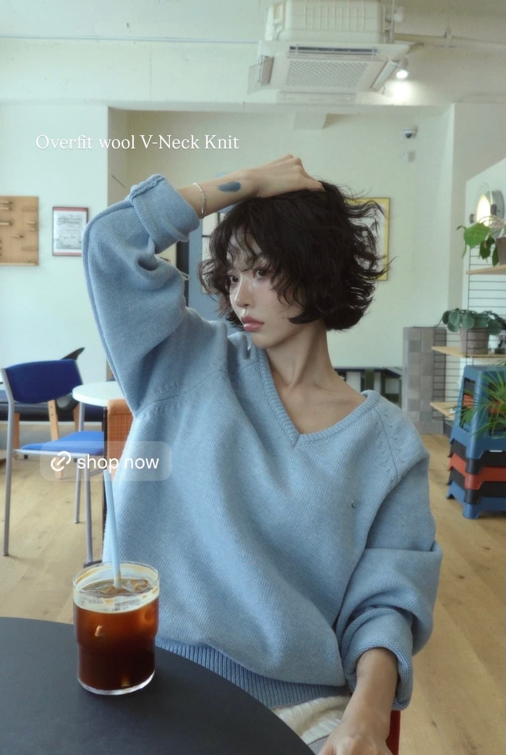 페일제이드 스카이블루 울 오버핏 브이넥 니트 하늘색 상품이미지3