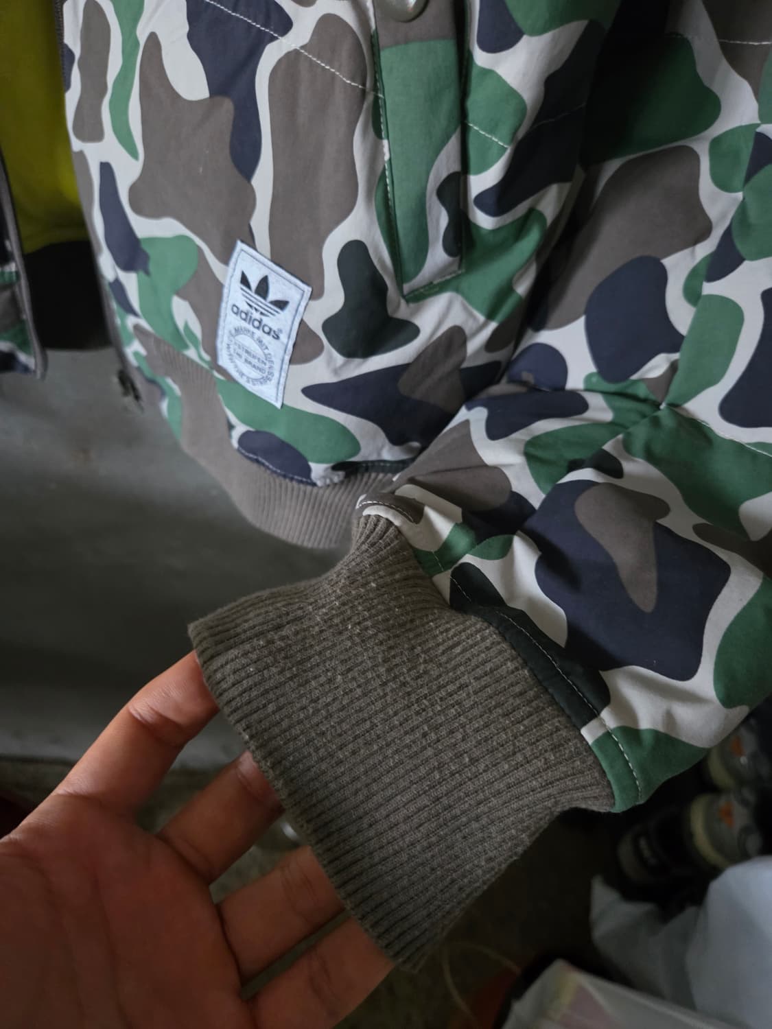 빈티지 무드 아디다스 카모 봄버자켓 105사이즈 상품이미지5