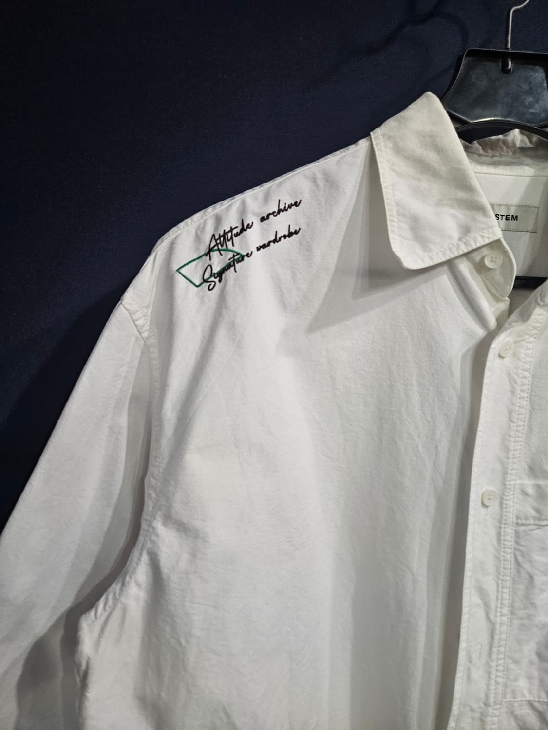 시스템옴므 자수 화이트 남성 세미오버핏 105 긴팔셔츠  상품이미지4