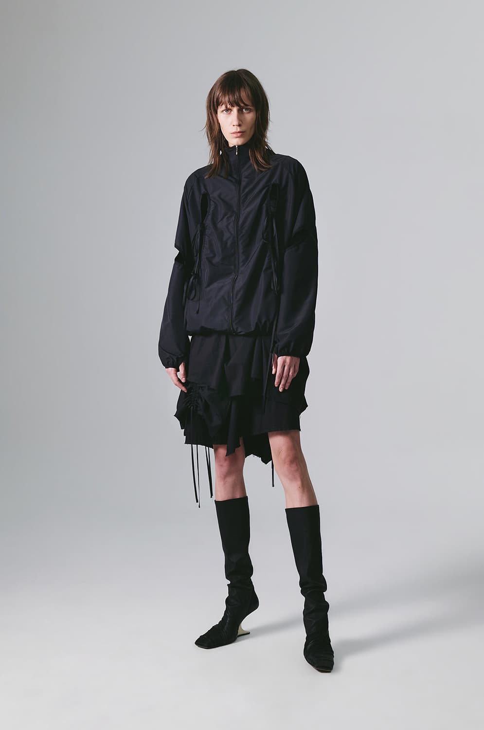 [ONE SIZE] 나체 컷 아웃 윈드 브레이커 자켓 블랙 상품이미지1