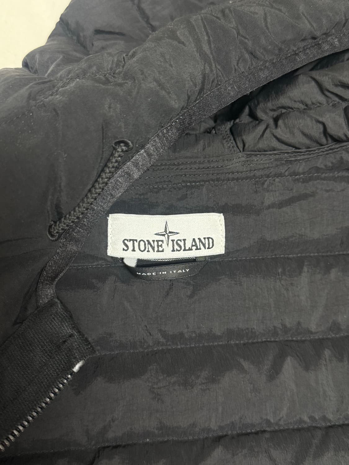 정품 스톤아일랜드 경량패딩 블랙 L사이즈 상품이미지3