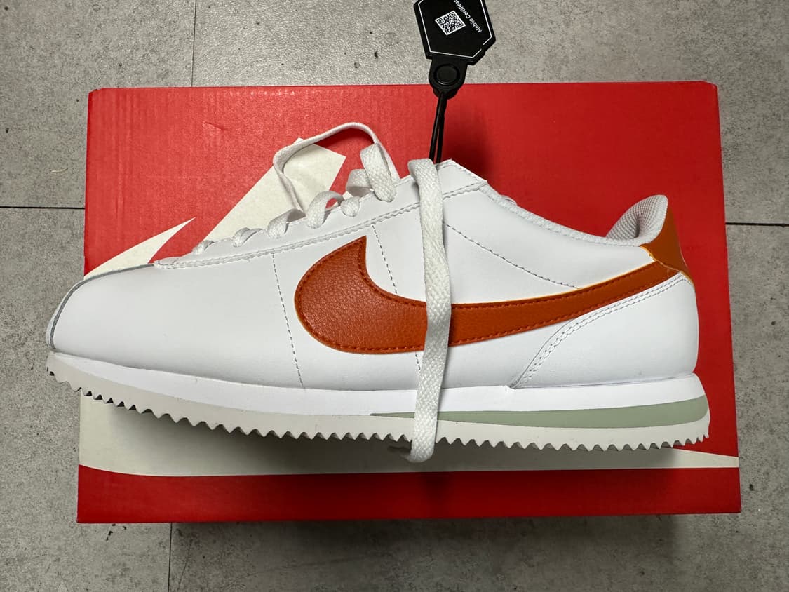 나이키 코르테즈 화이트 캠프파이어 오렌지 상품이미지2