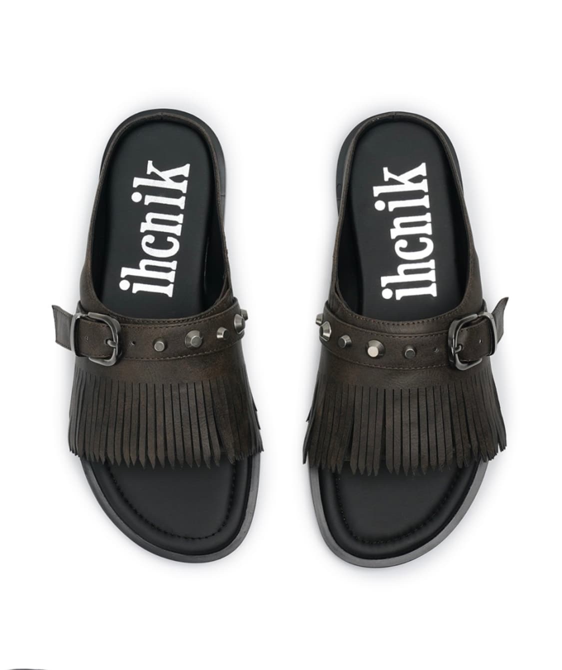 이크닉 태슬 슬리퍼 브라운 tassel stud slides/brown 상품이미지1