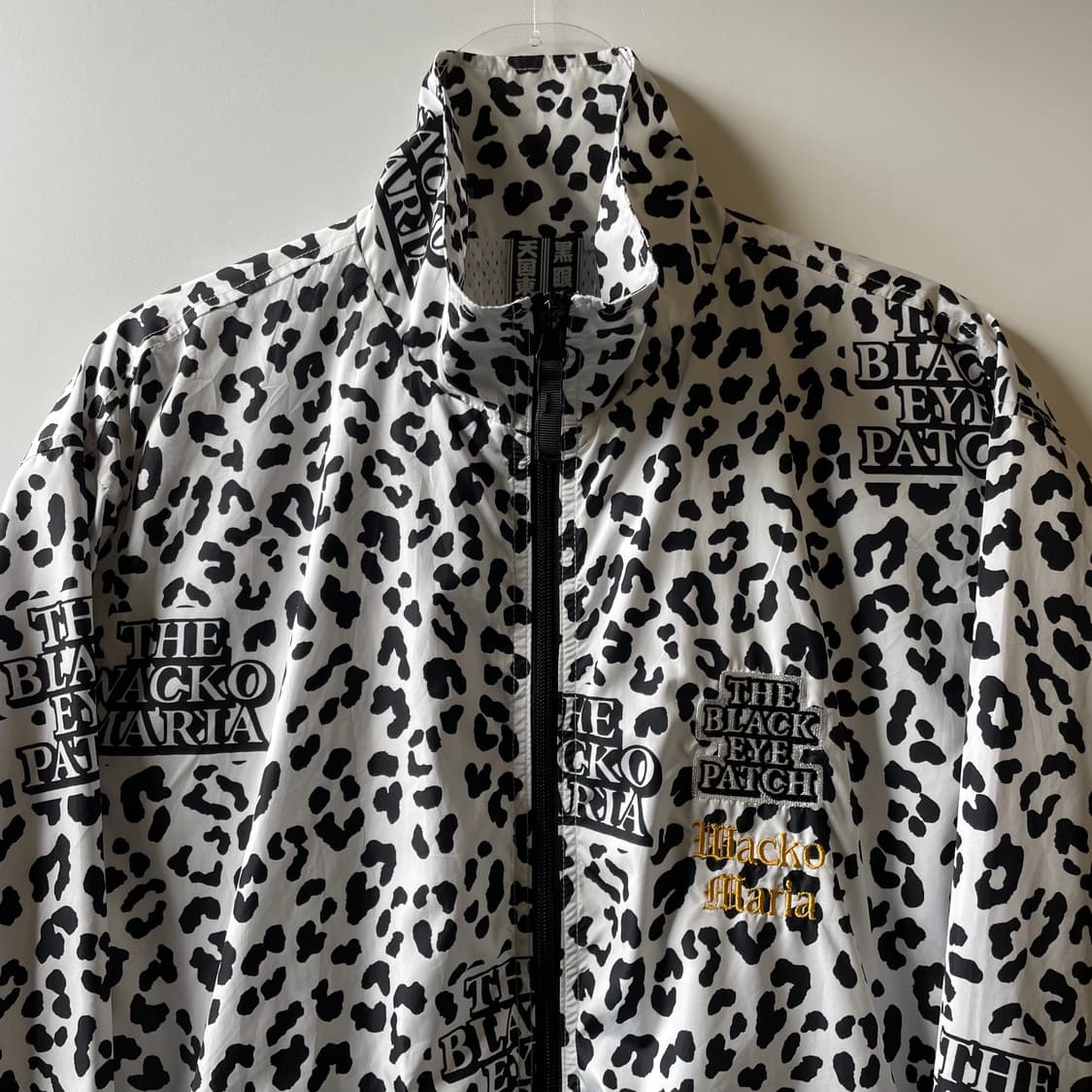 와코마리아 x 블랙아이패치 트랙자켓 상품이미지3