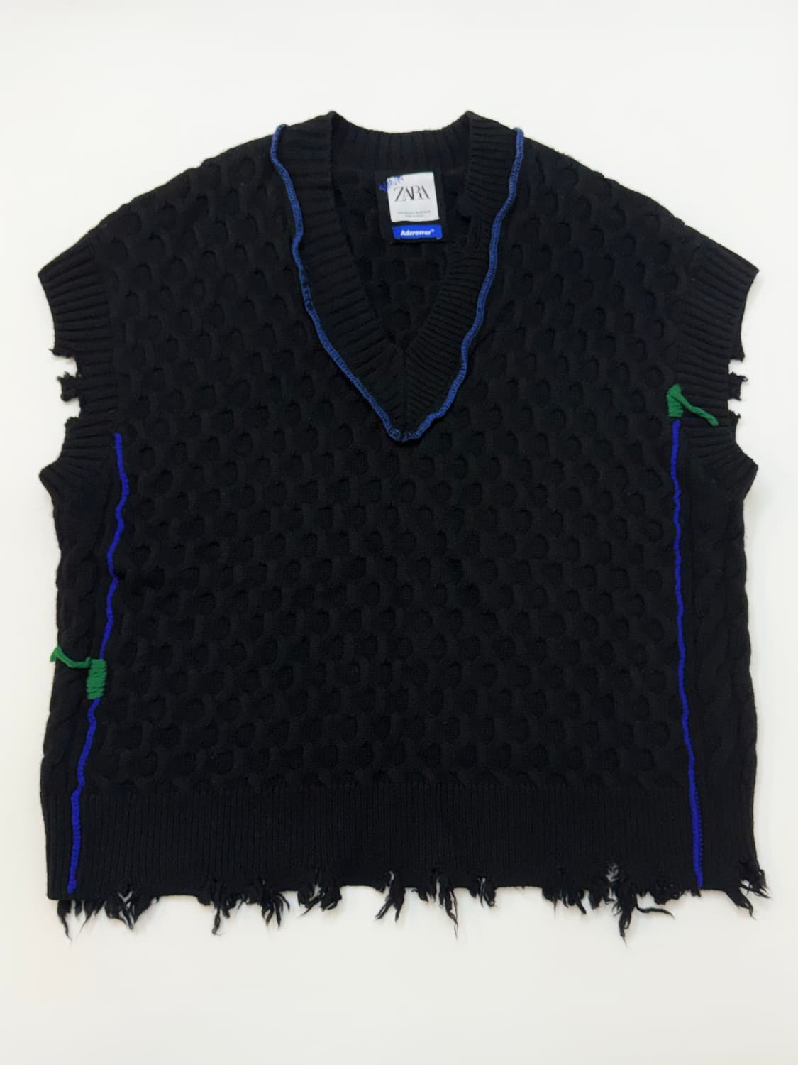 자라 x 아더에러 블랙컬러 오버사이즈 니트 베스트 상품이미지2