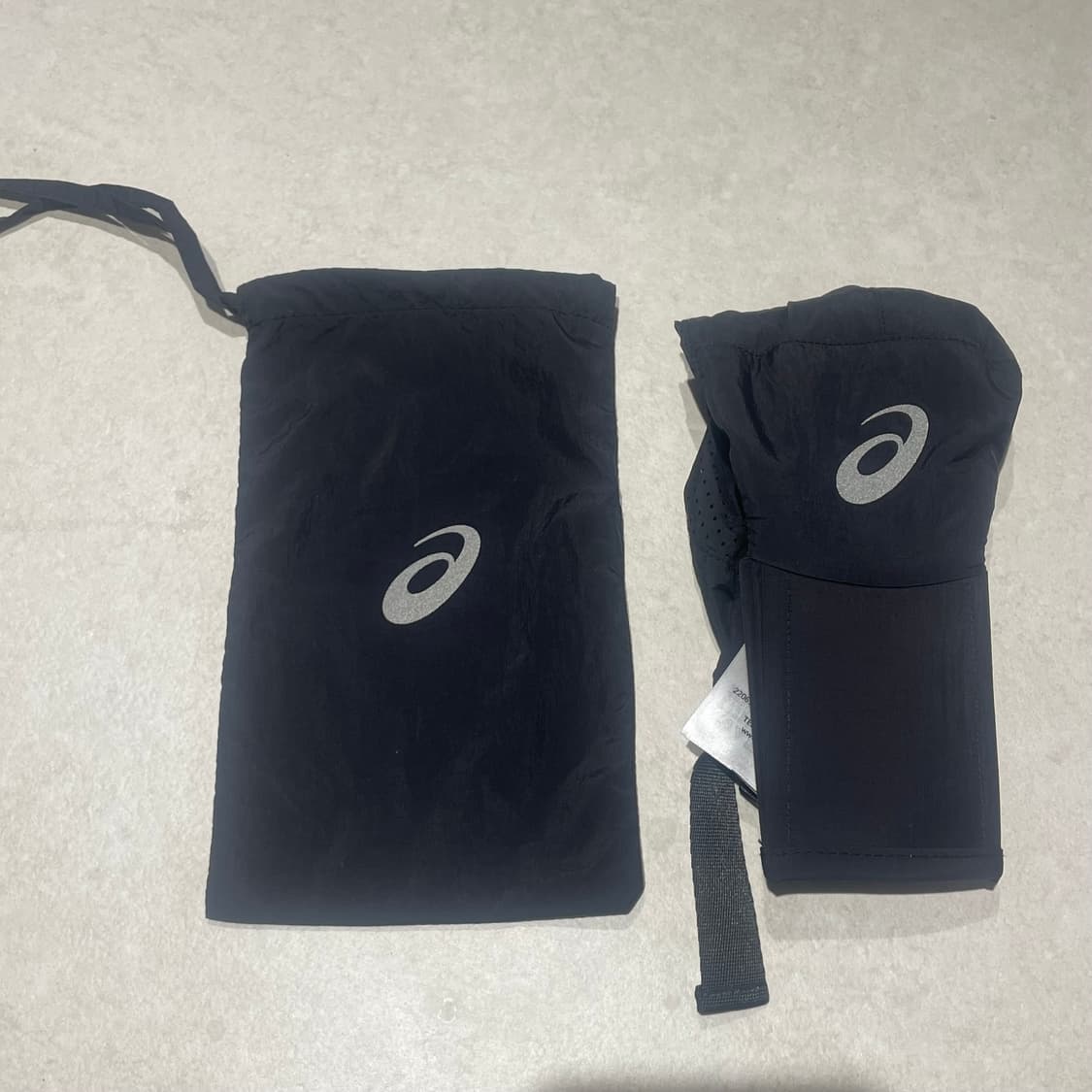 [L] 아식스 라이트웨이트 캡 퍼포먼스 블랙 상품이미지3