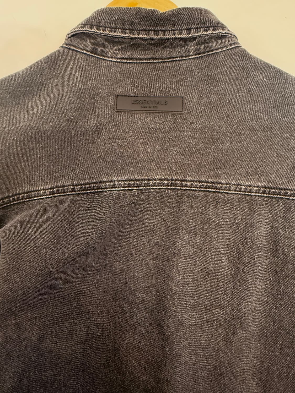 피어오브갓(FEAR OF GOD),에센셜(Essential) 데님워크셔츠 상품이미지5